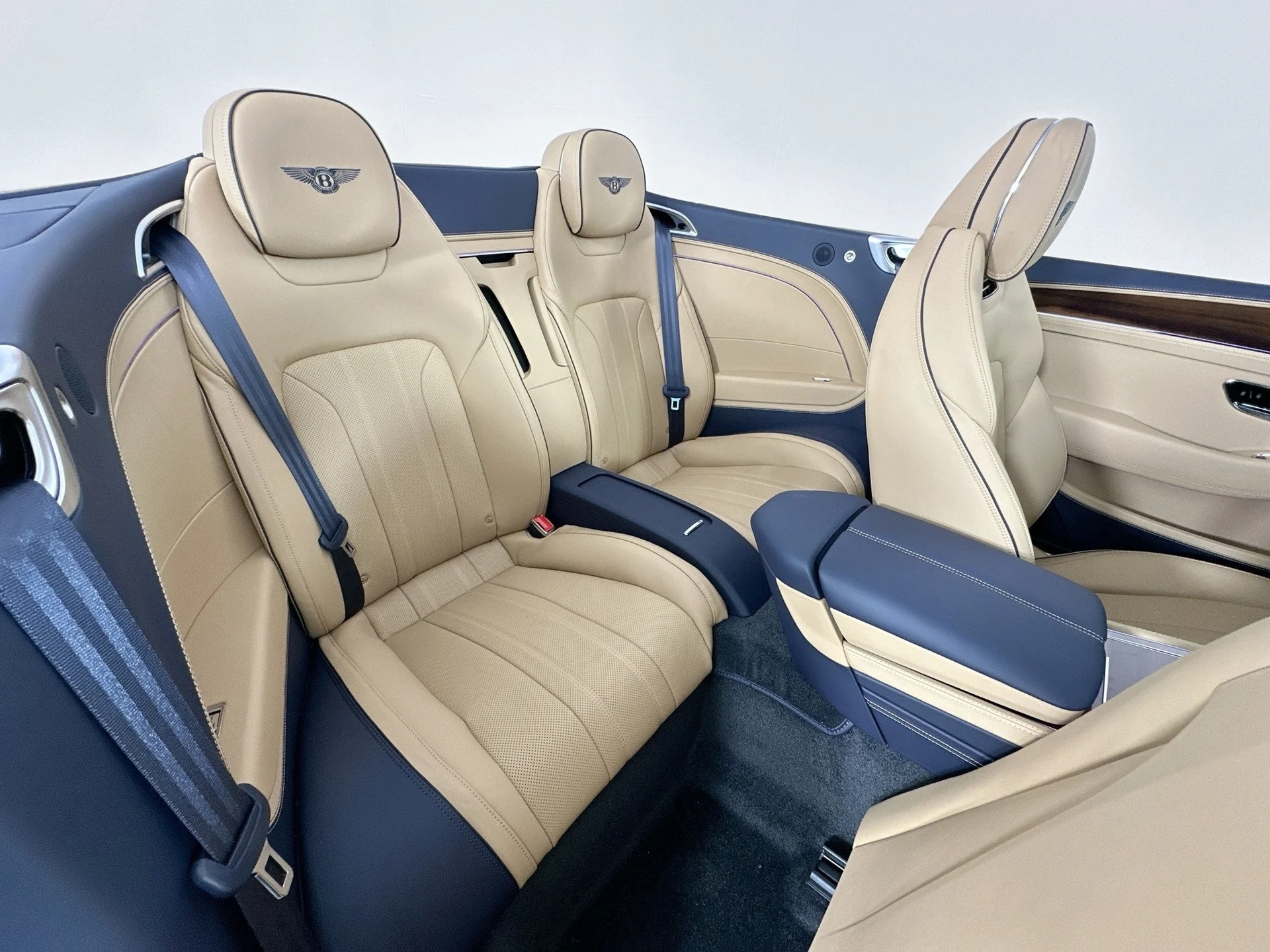 mph022_2583042556_23_aaf1f2685f