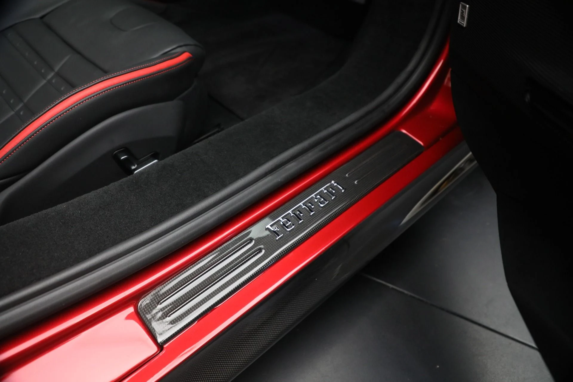 mph022_2586318554_Used_2024_Ferrari_SF_90_Spider_1789161523_5357fd2b83
