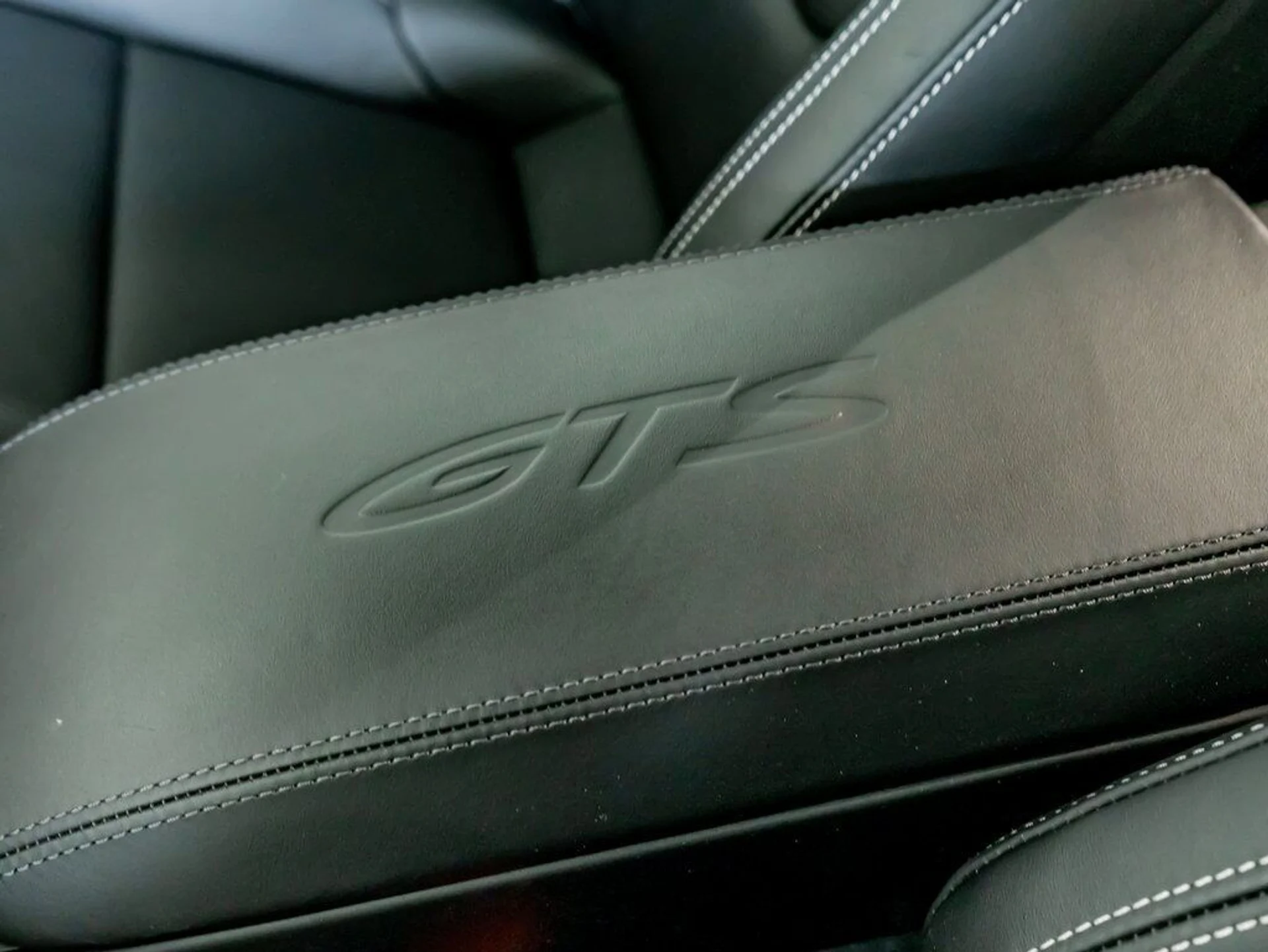 mph022_2589786004_da3852cbf94fbb396ba78cadcb1b25e6_22b2f5045a