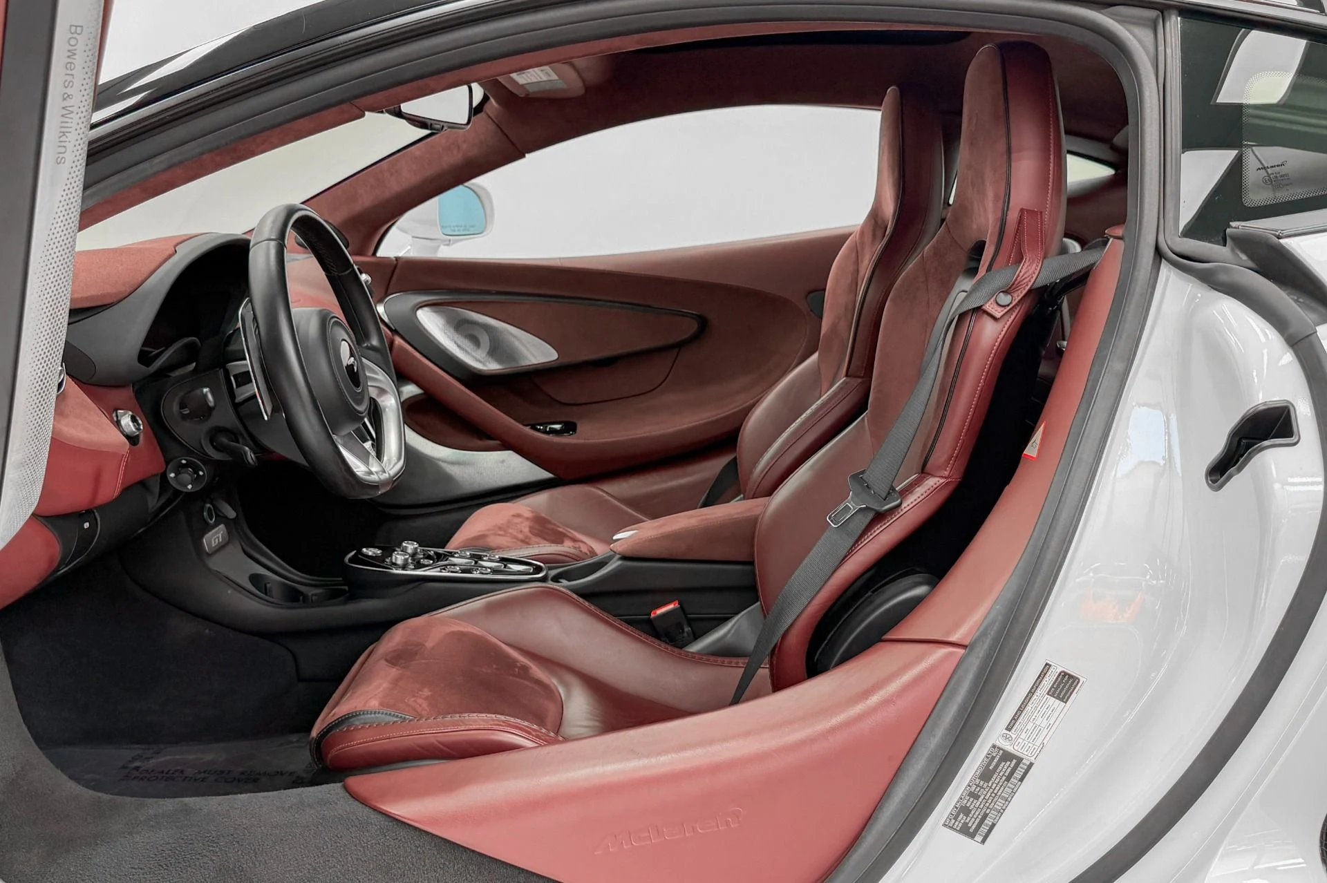 mph022_2591427400_Used_2021_Mc_Laren_GT_Leather_and_Alcantara_Interior_Bowers_and_Wilkins_Audio_1785172366_9bd3aa1ce2