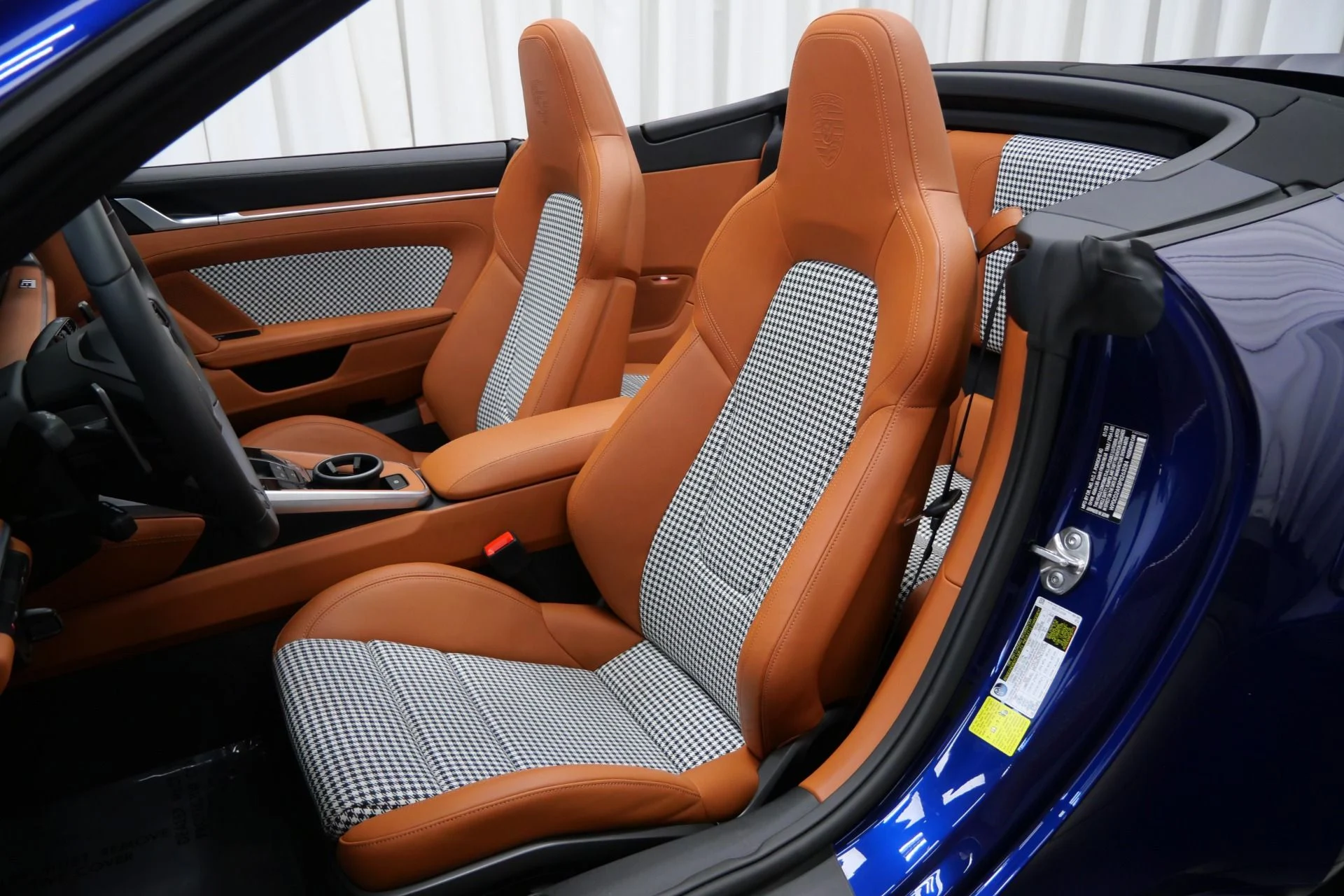 mph022_2592271456_Used_2023_Porsche_911_Turbo_S_Cabriolet_1758898003_1fb051fbfd