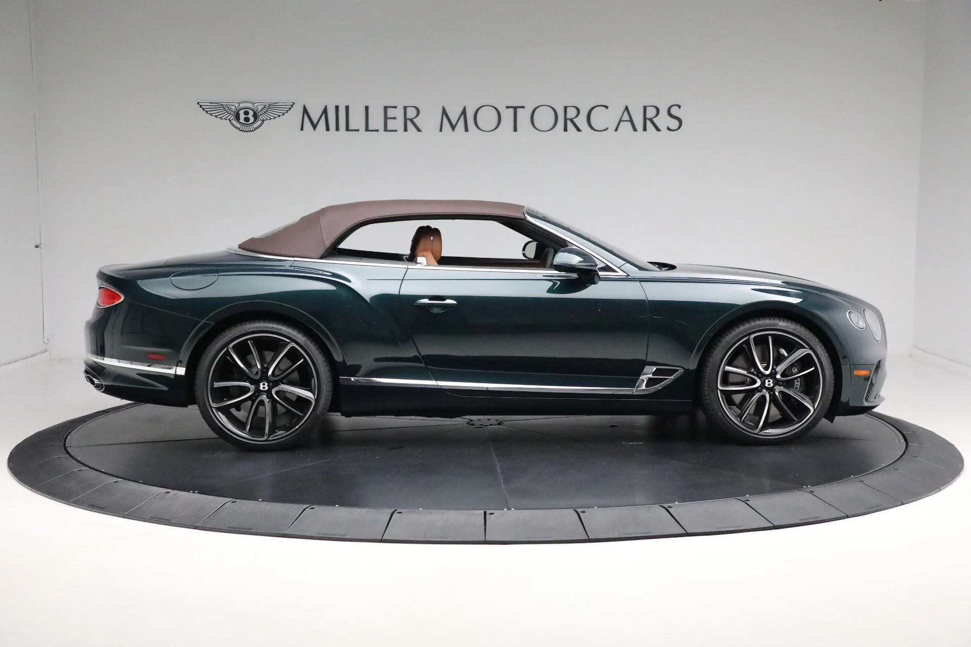 mph022_2599922436_New_2024_Bentley_Continental_GTC_V8_298f915375