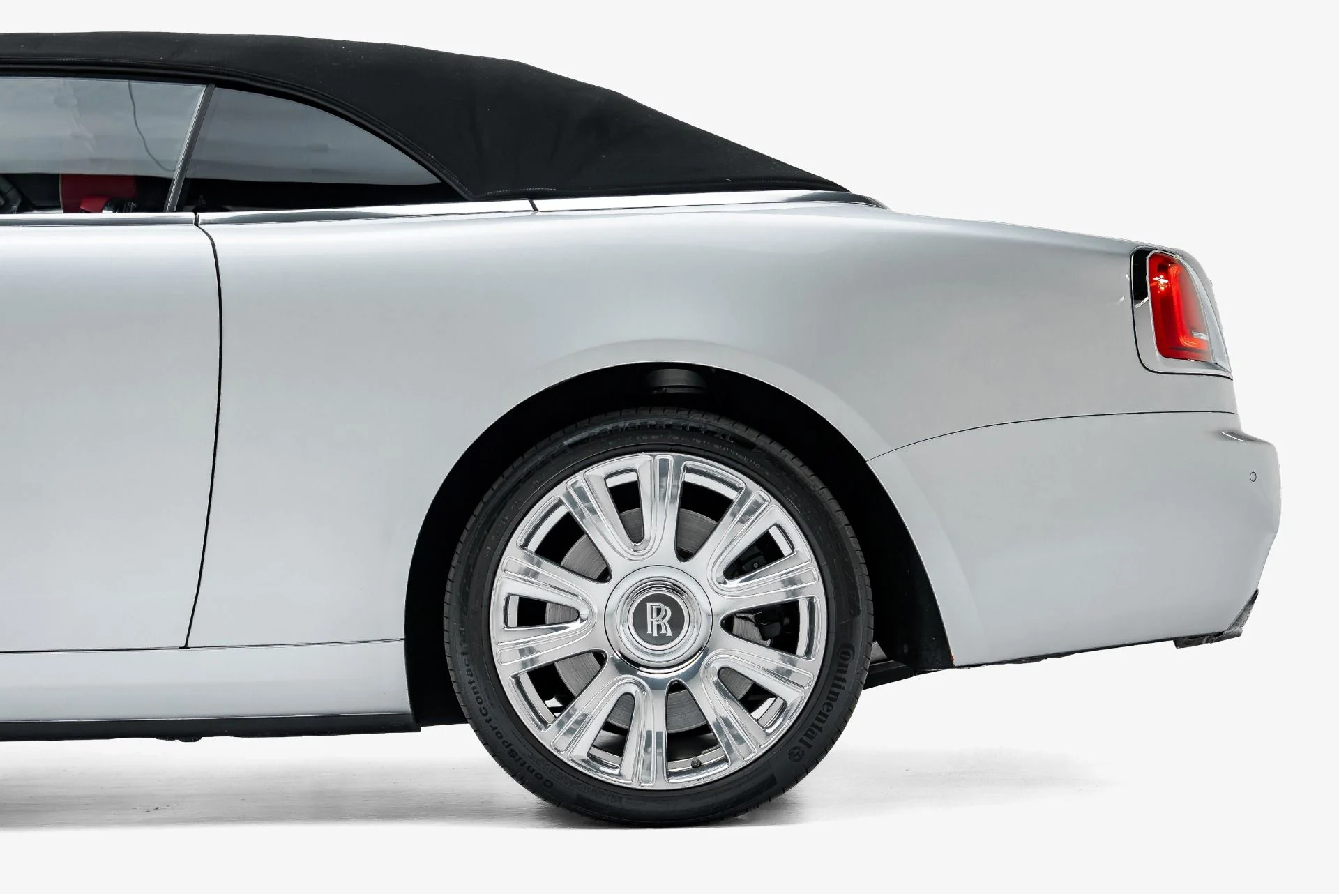 mph022_2601515285_Used_2016_Rolls_Royce_Dawn_1790965830_a9681140d2