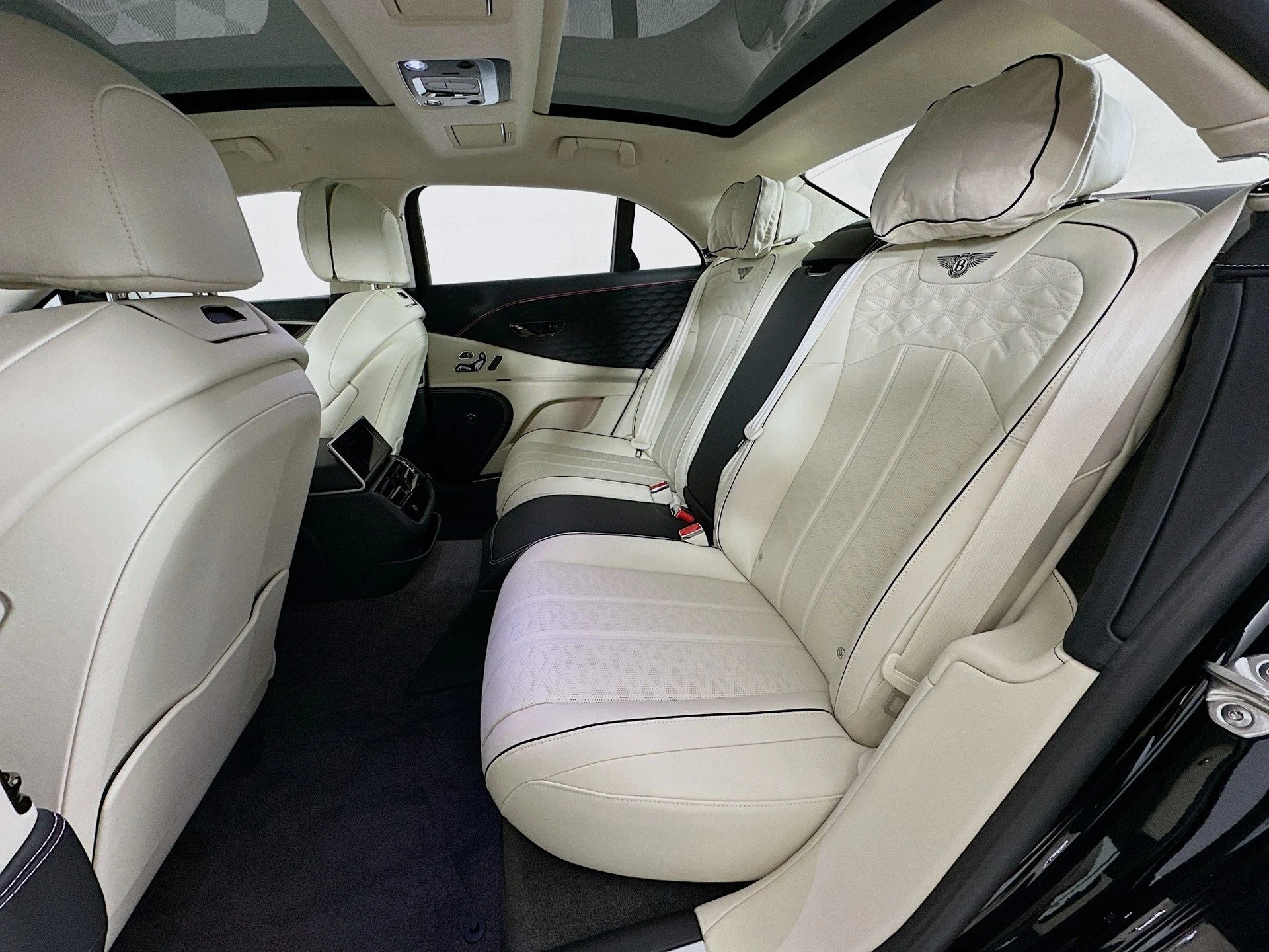 mph022_2604524740_23_91120c2247