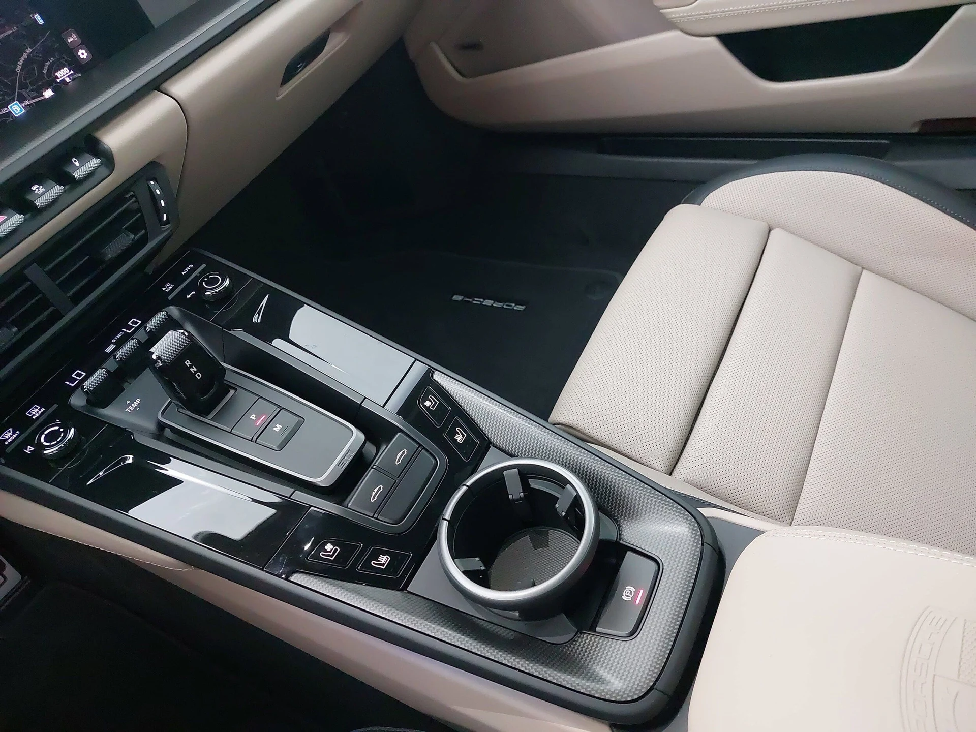 mph022_260657989_a277a69ab90f51d0a55f8cecfee02458x_5918fe39a0