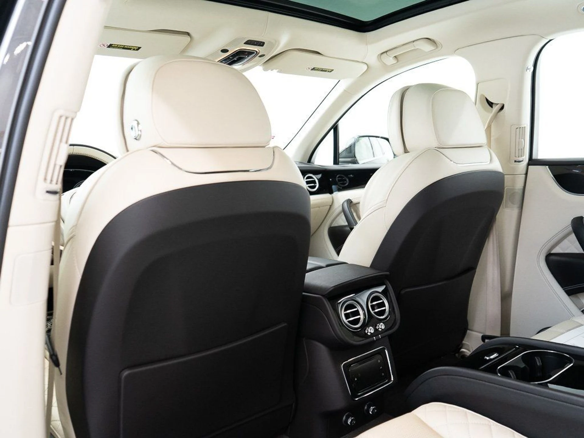 mph022_2608636052_9de4b06117e62f7aa948aac3345747f9_ecf3b50f21