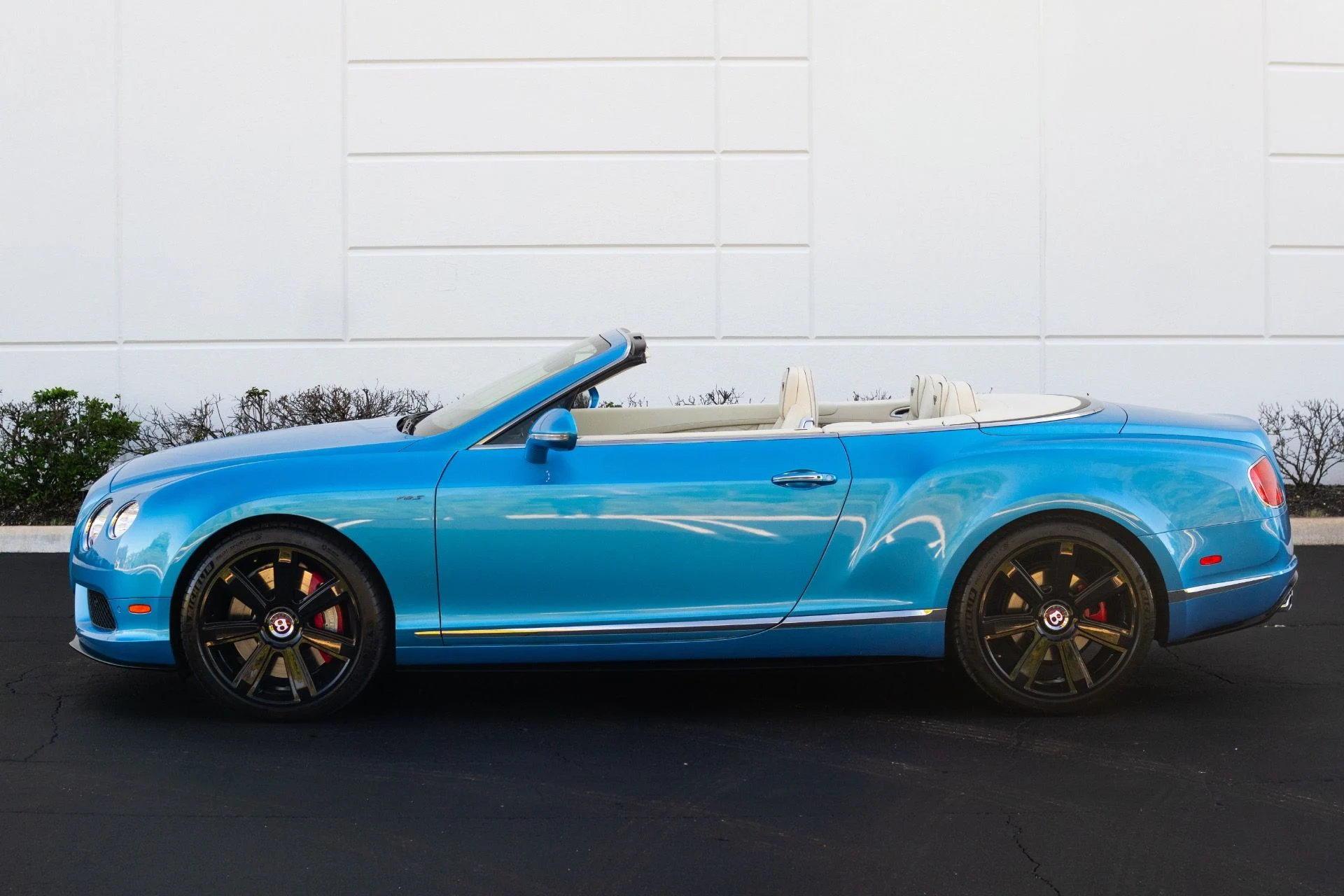 mph022_2608964369_Used_2015_Bentley_Continental_GT_V8_S_1769717310_8b9e95e3e4