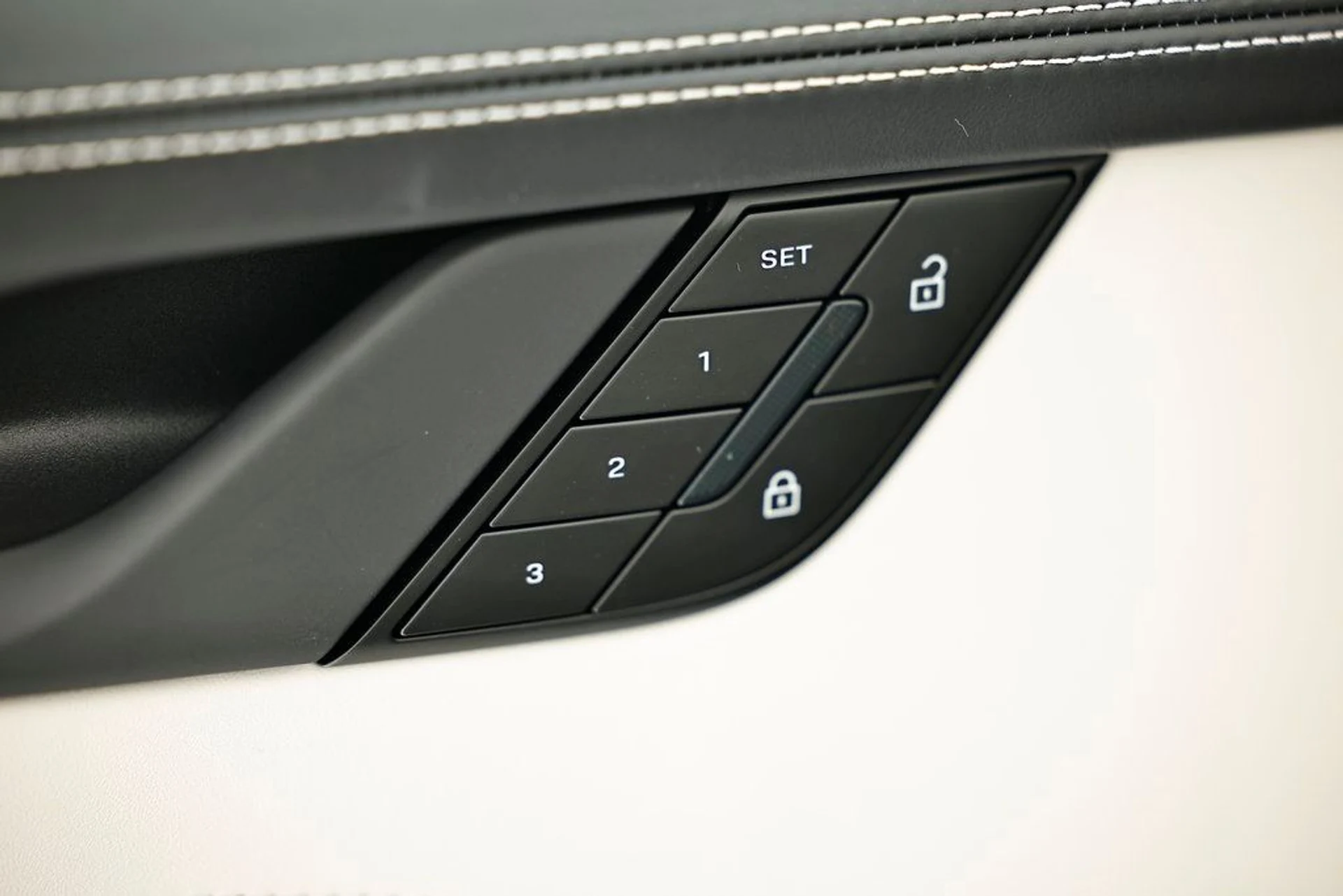 mph022_2609943297_33fec63f6b1ebc6bad8ff4759731202b_3197f6d7ed