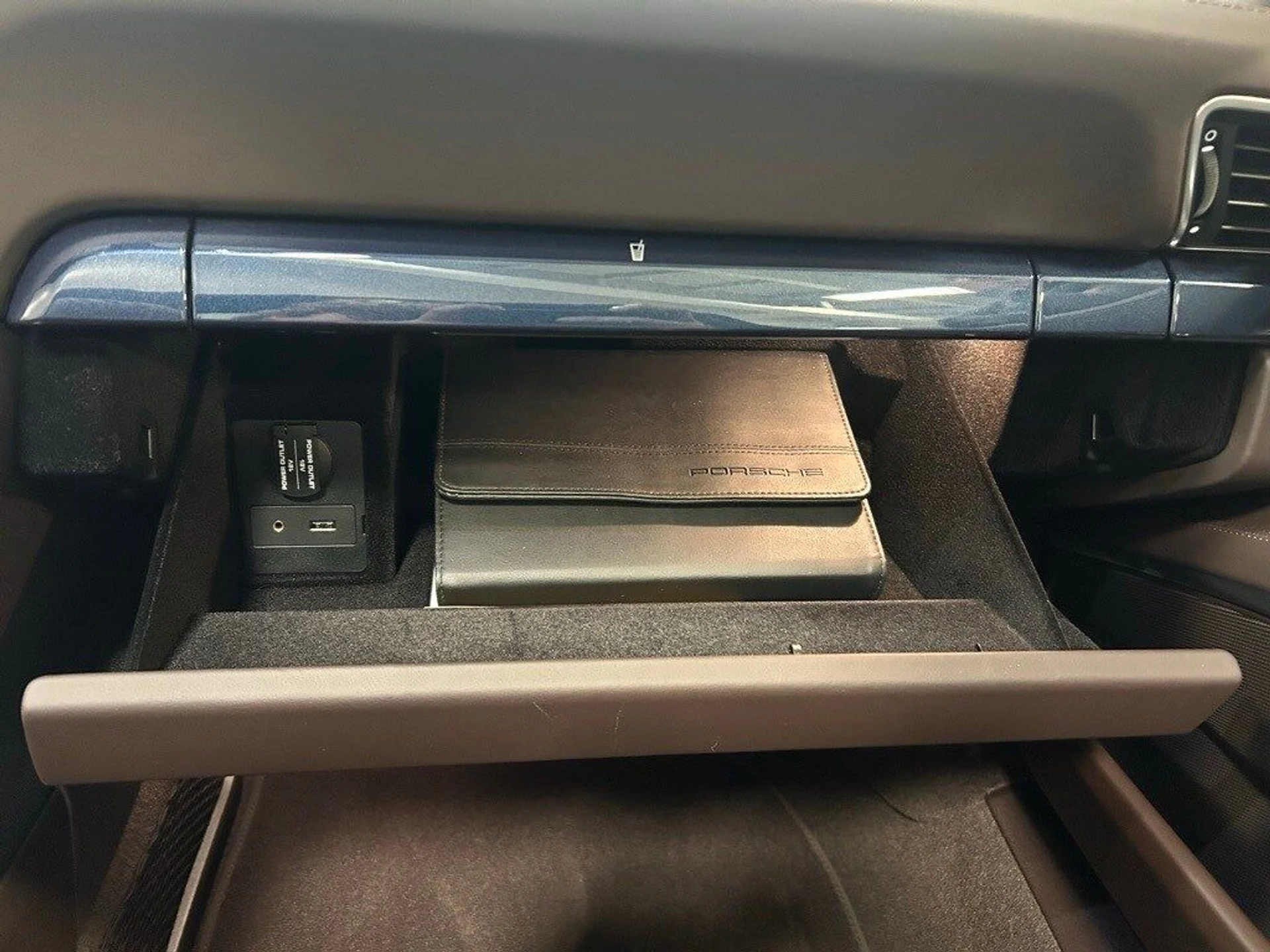 mph022_2615054454_a56cf642bb462c1f4e017ea3ce356206x_be797342e1