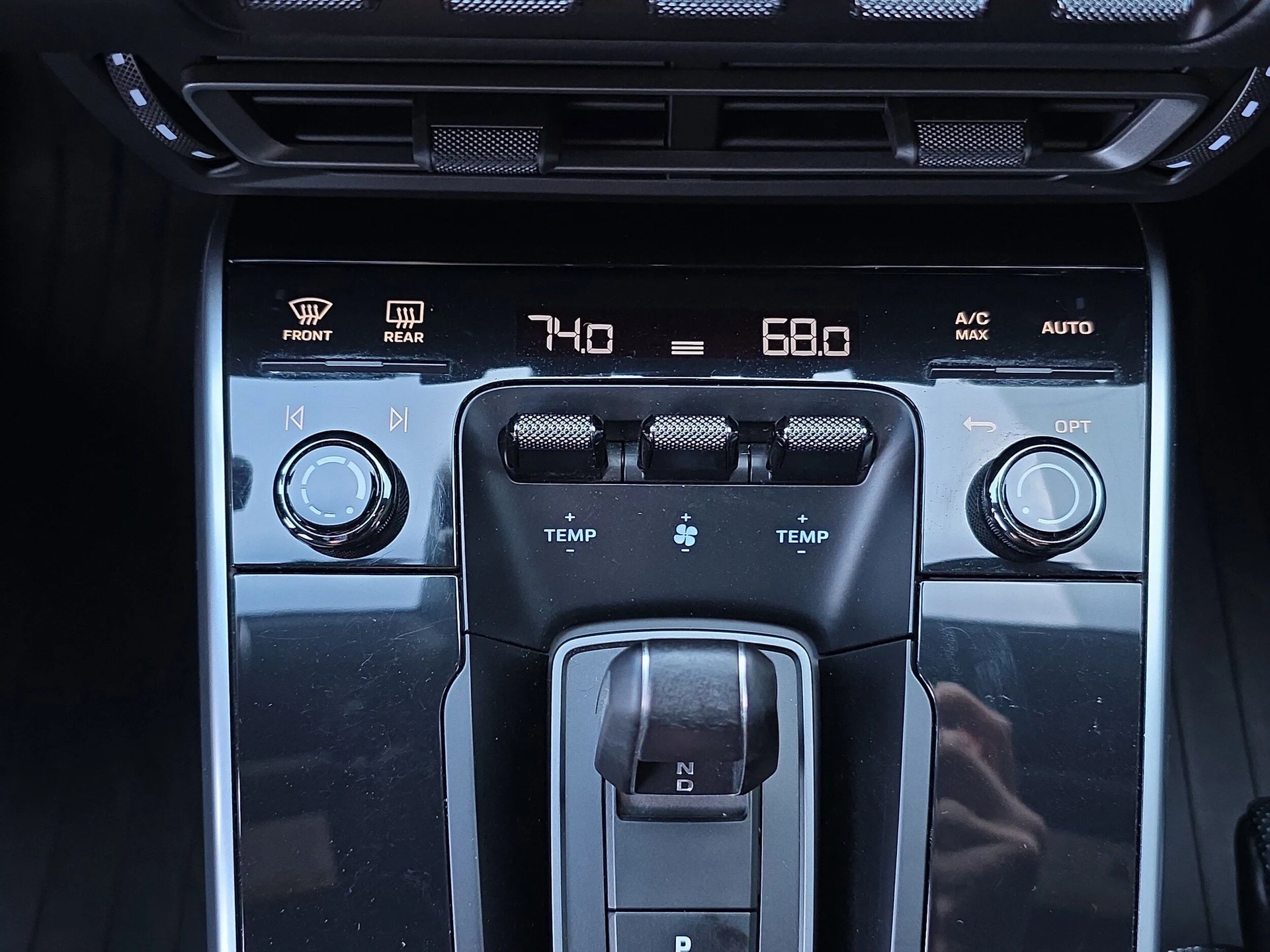 mph022_2620779073_71b86f0bab0476ff8de67a4825f1a011x_19a51558ed