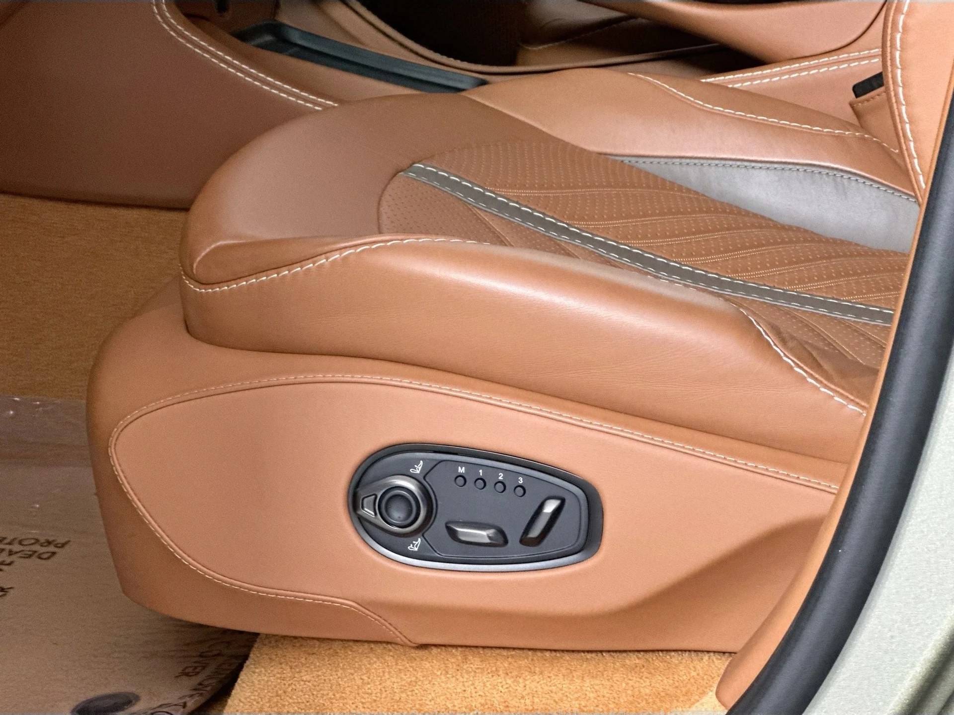 mph022_2622665149_23_9f6d675fba