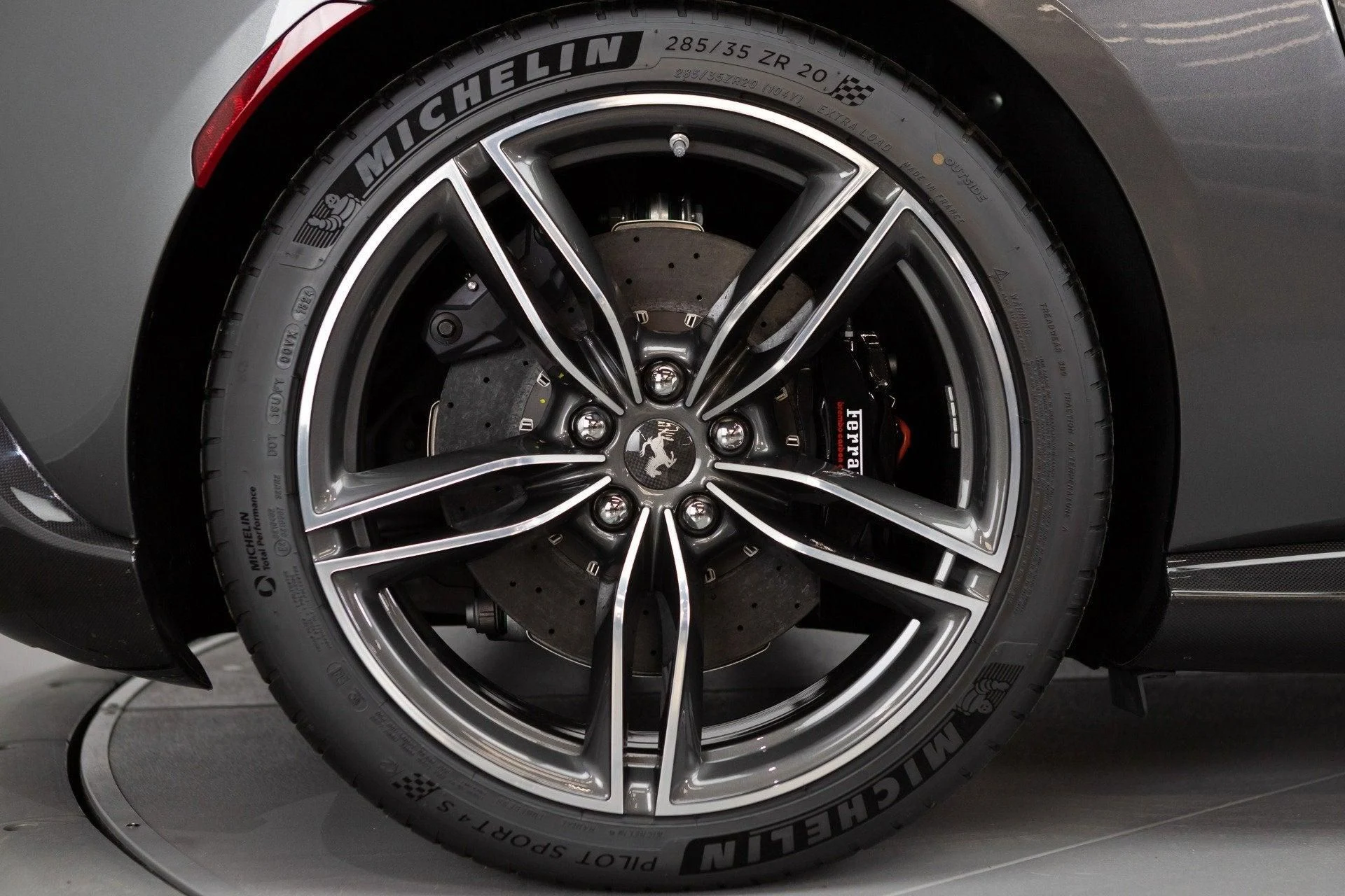 mph022_2623340721_Used_2024_Ferrari_Roma_Spider_1777367359_d8a17fbcab