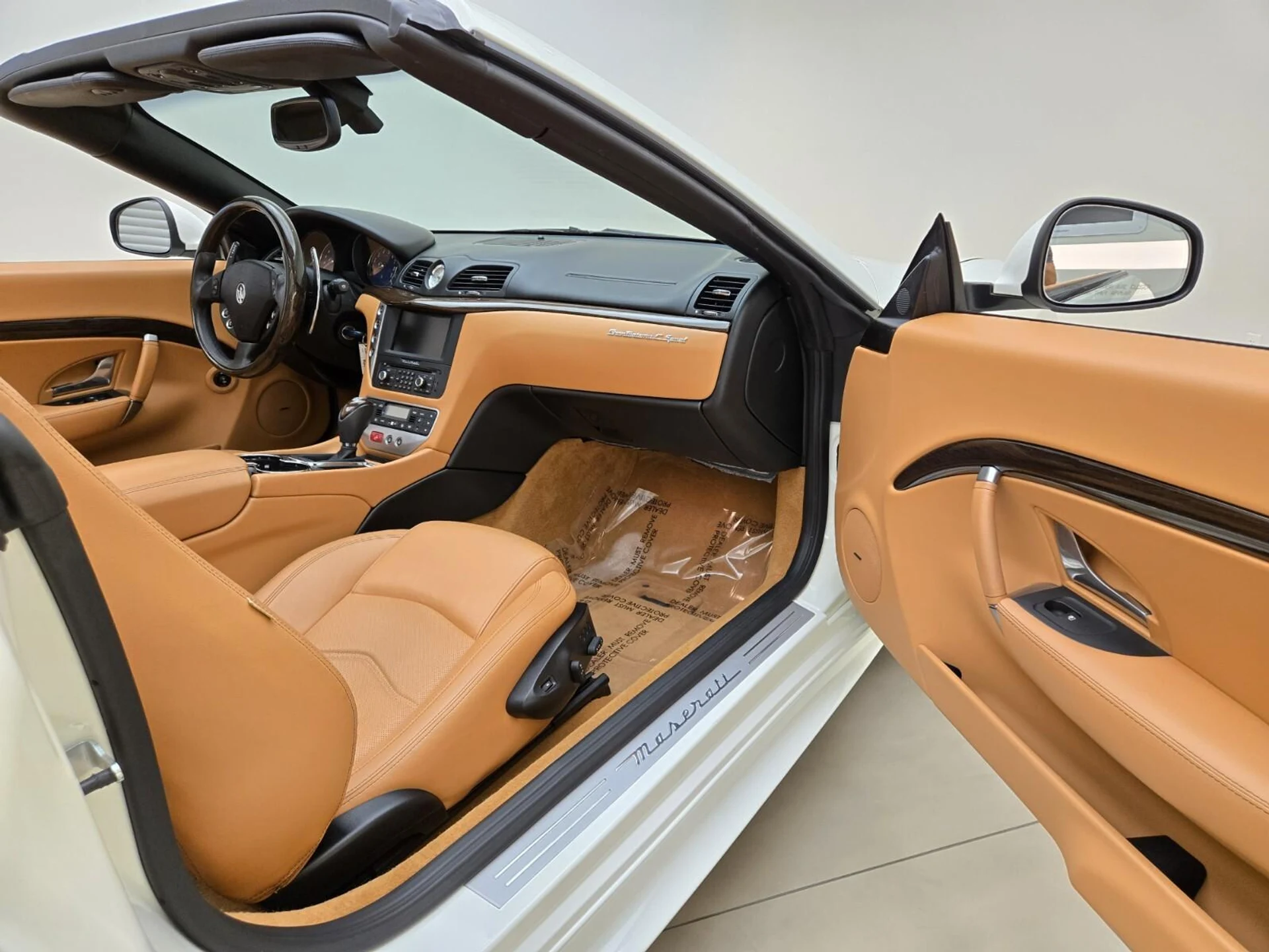 mph022_2623353886_Used_2013_Maserati_Gran_Turismo_Sport_1762328754_70c7b6e6af