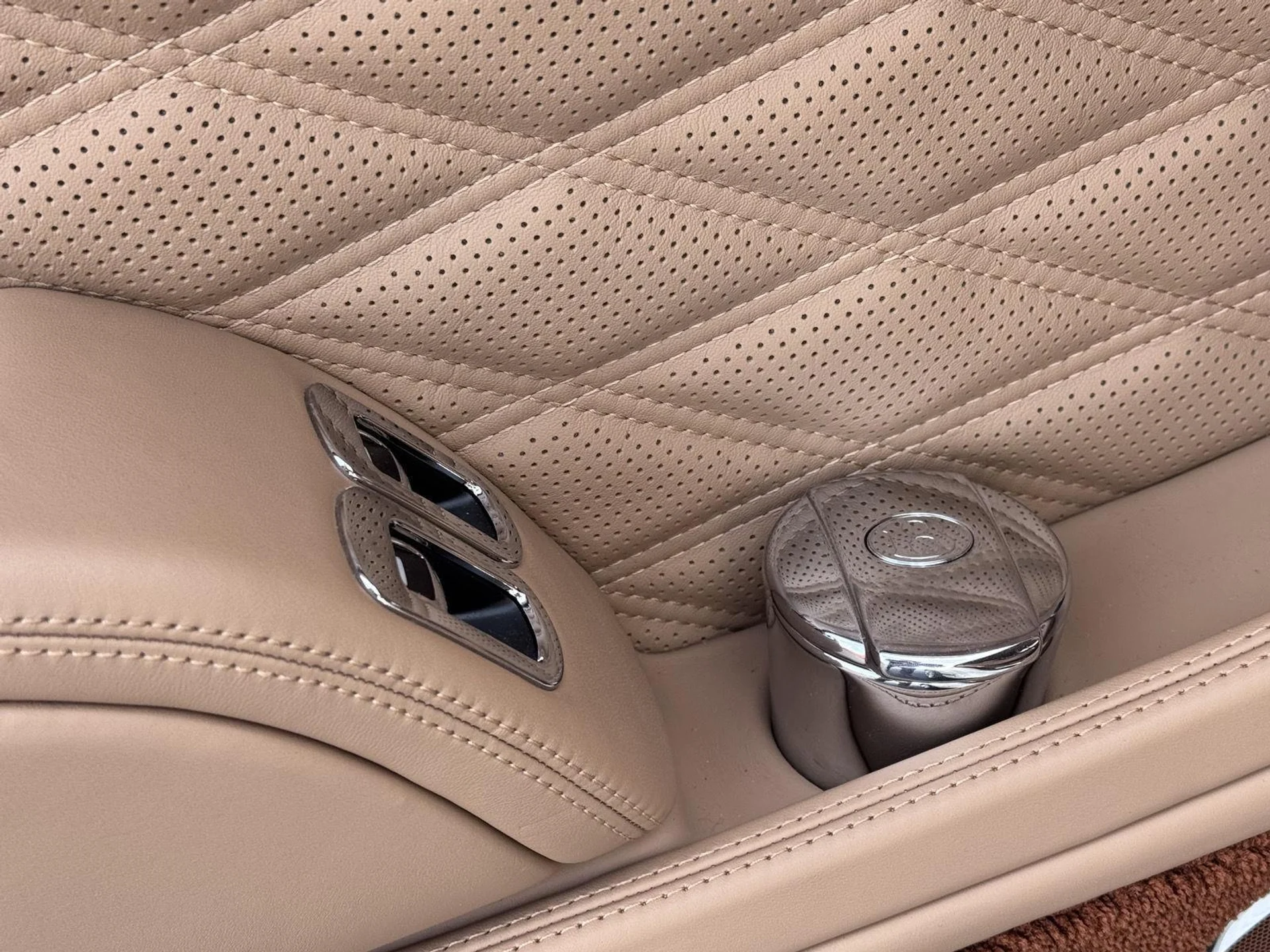 mph022_2627013589_351ebee6c10c91736864ff997b7a1a6c_2633a7edab