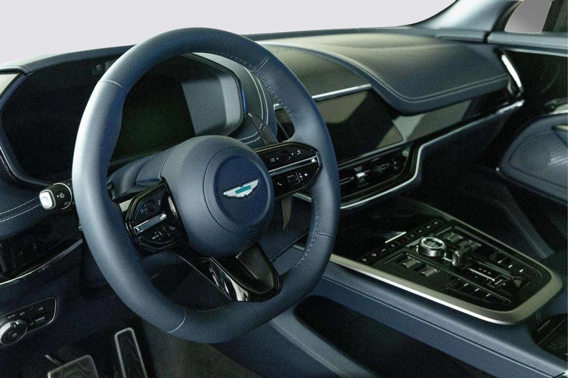 mph022_2632102596_nz_Hmra_LNS_Iv_li_O718_W56_F13pn_Q_00c7932e89