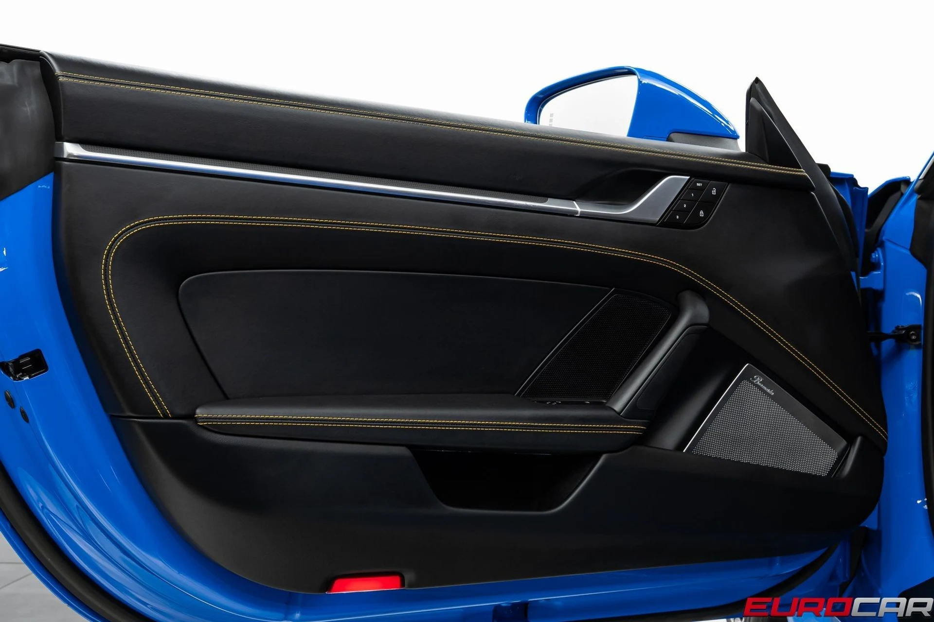 mph022_2634928823_image_23_011dc6b7ff