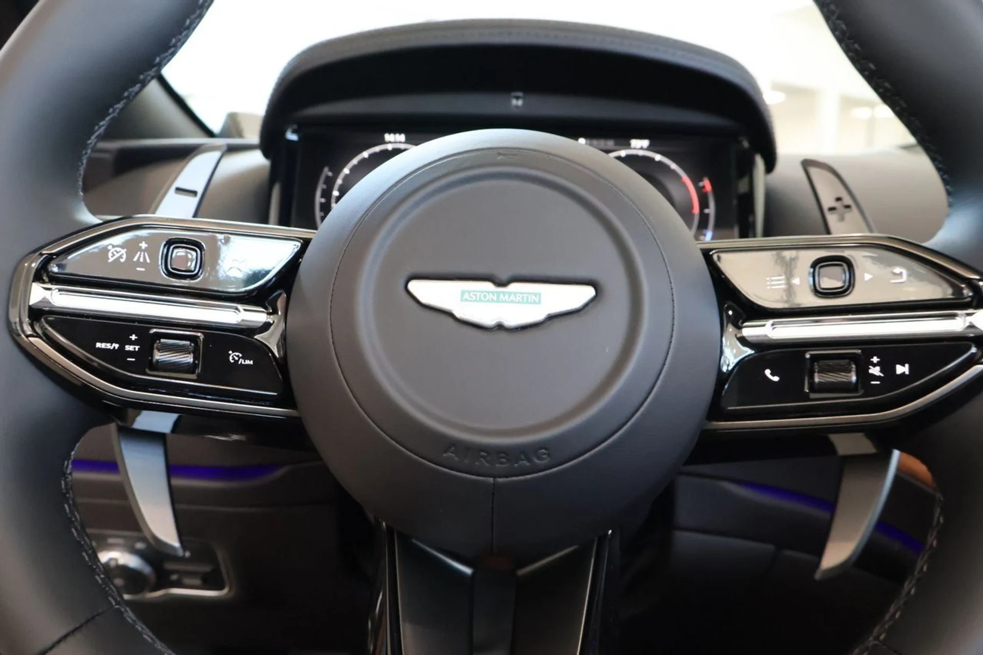 mph022_2638375913_23_3e99641e43