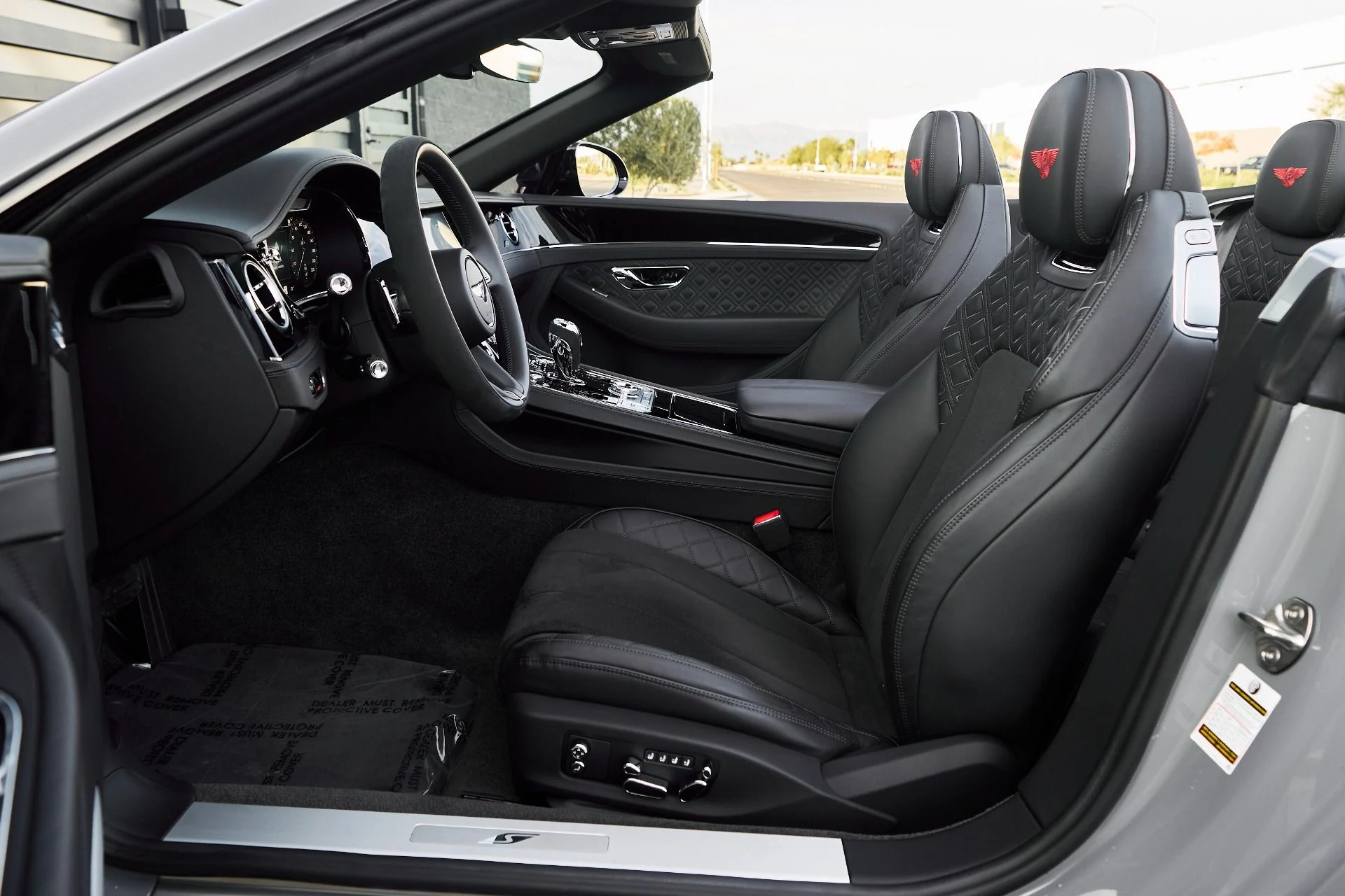 mph022_2642669501_Used_2024_Bentley_Continental_GT_V8_S_1764464378_bc34e89295