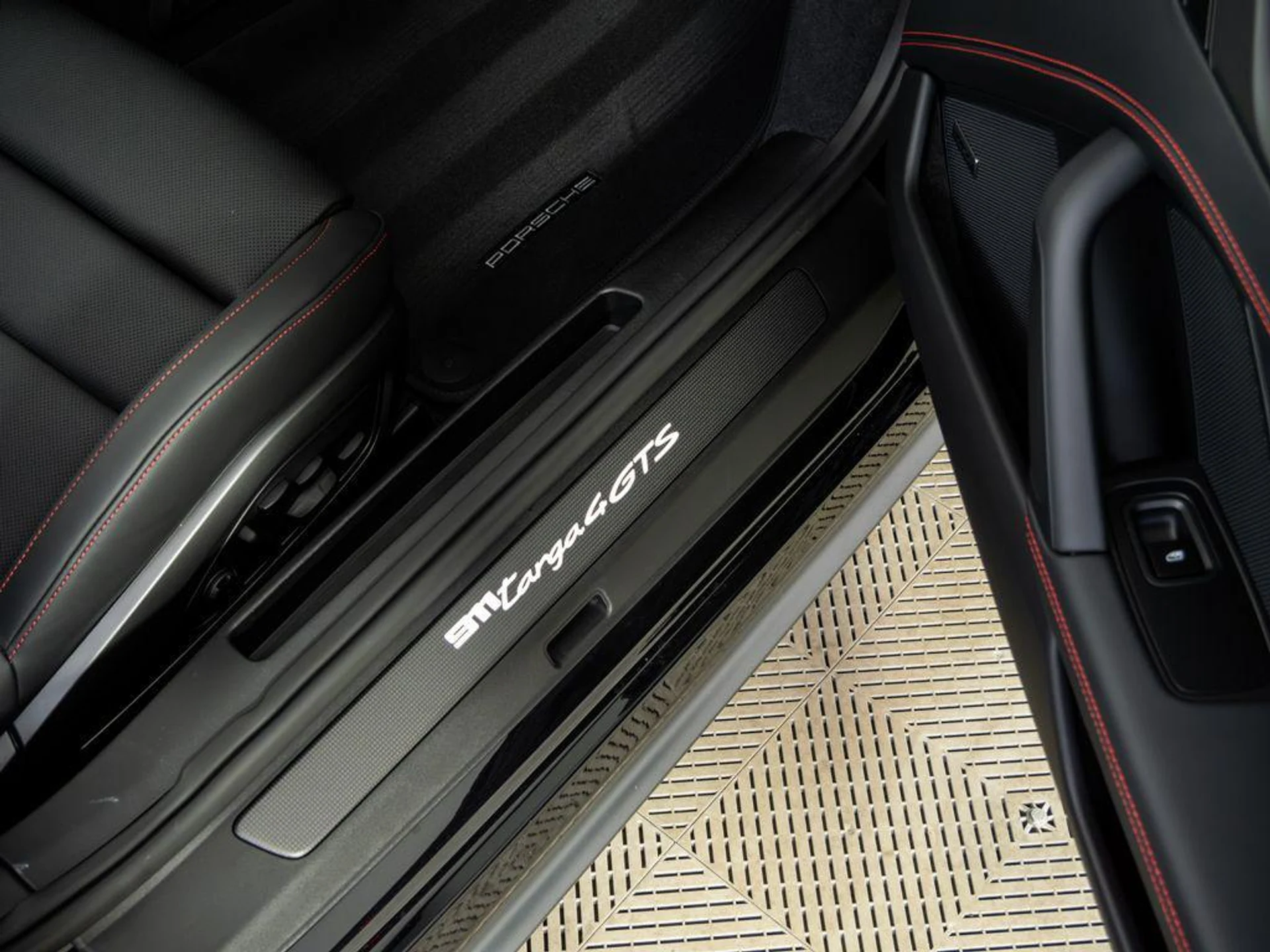 mph022_2650159105_PPFZ_1n_UEP_You_DL_Dr_R_Ljg_HMEFN_4_2699aa7f5f