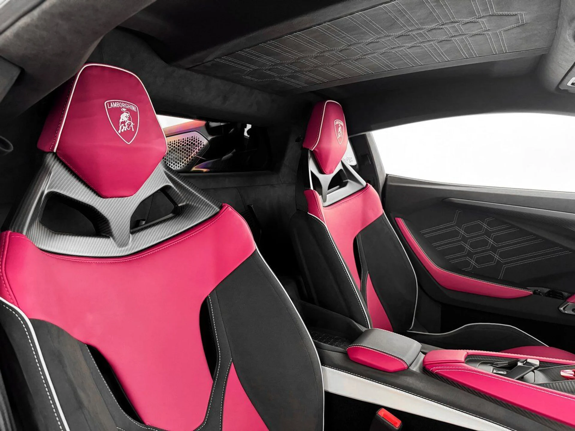 mph022_2657015370_5f53b57b9b550bb2acb44ace062dcc13_e8e79b930e