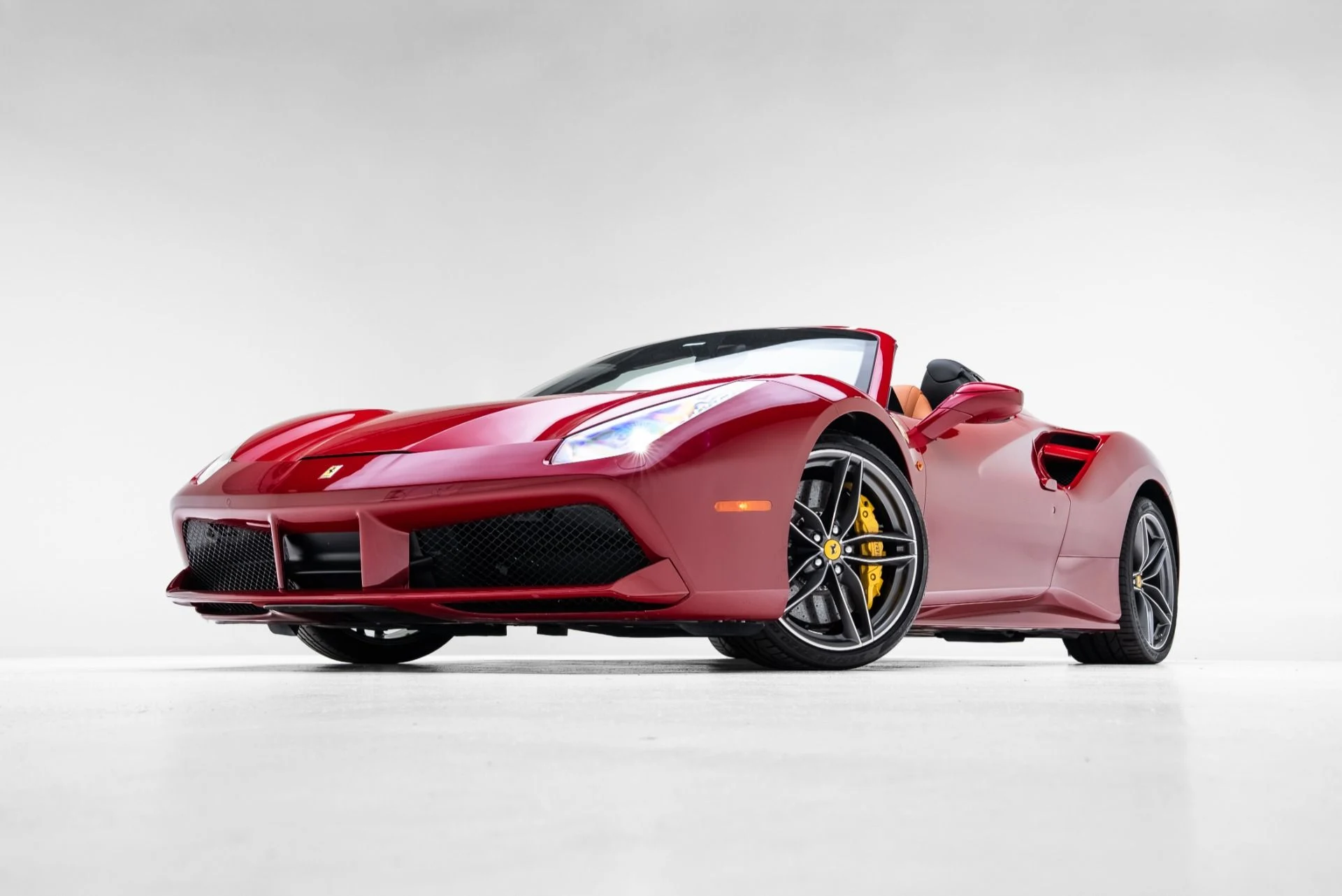 mph022_2659410524_Used_2019_Ferrari_488_Spider_1773085890_2a3057bda7