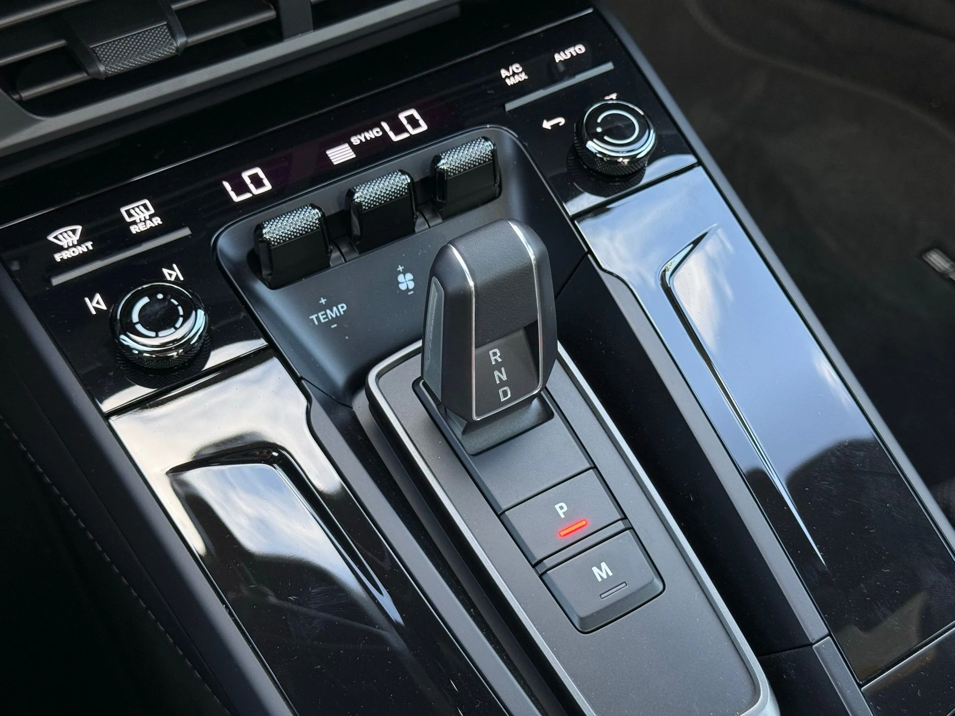 mph022_2659494348_18af592907c240831c332493a6f09808_79c60f0bd3