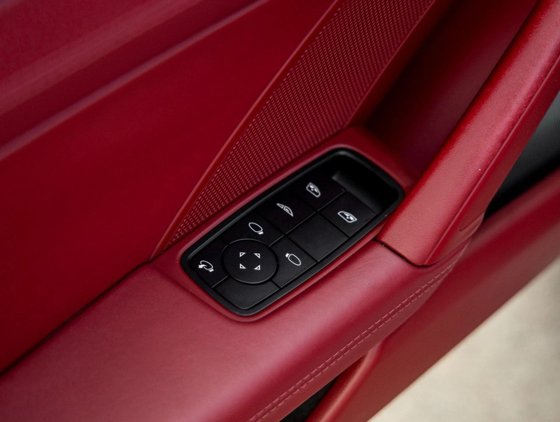 mph022_2663166084_23_2a9f5f9506