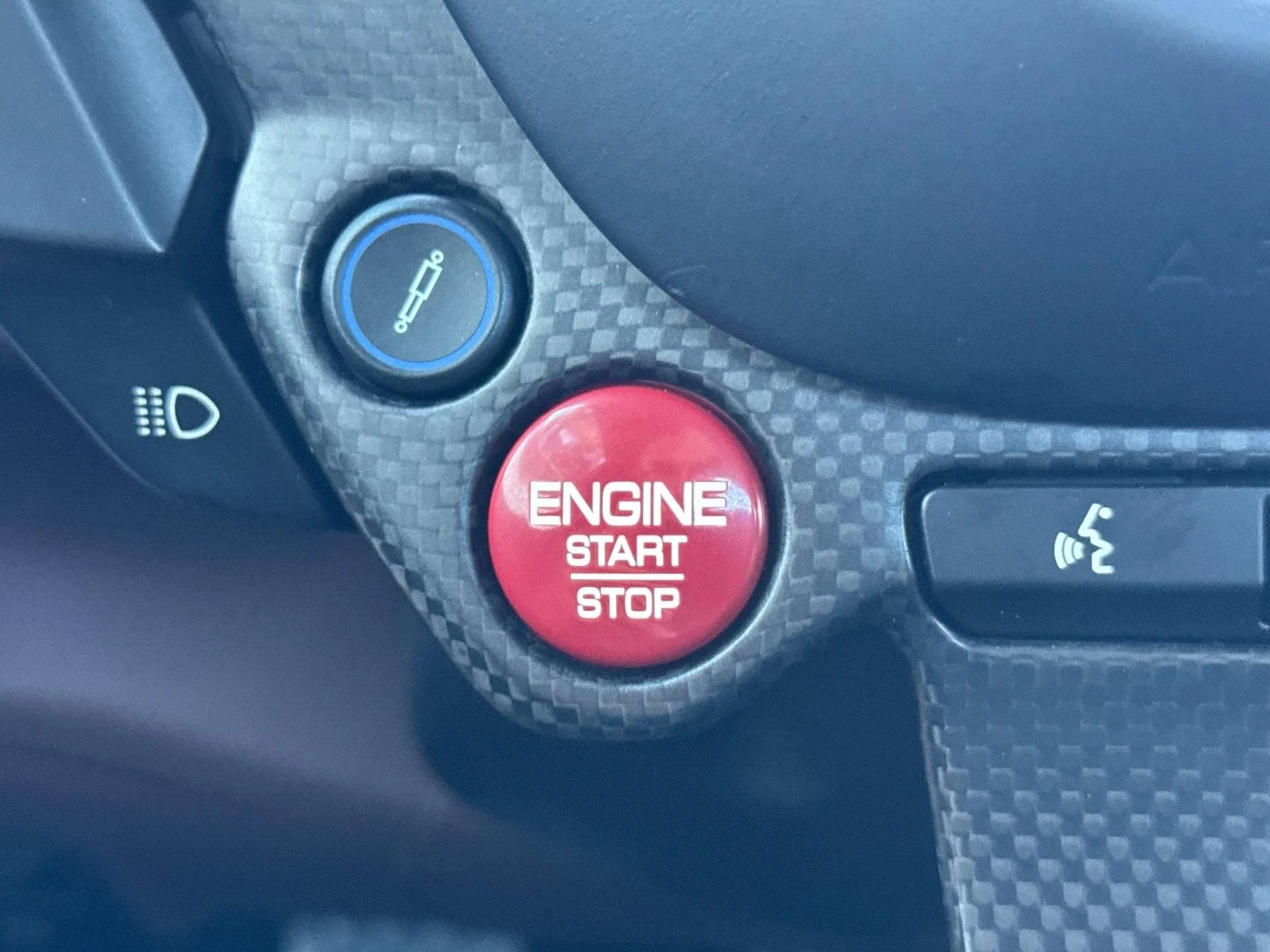 mph022_2678586092_Used_2022_Ferrari_812_GTS_1756563244_963d814000