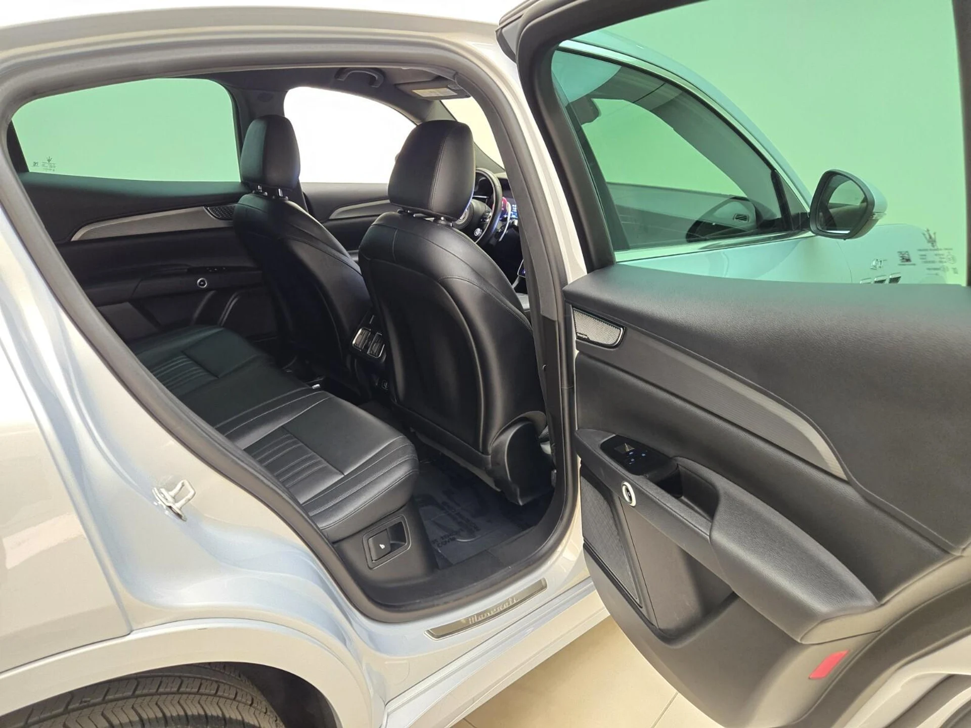 mph022_2690056316_Used_2024_Maserati_Grecale_GT_1765263742_3fff53461b