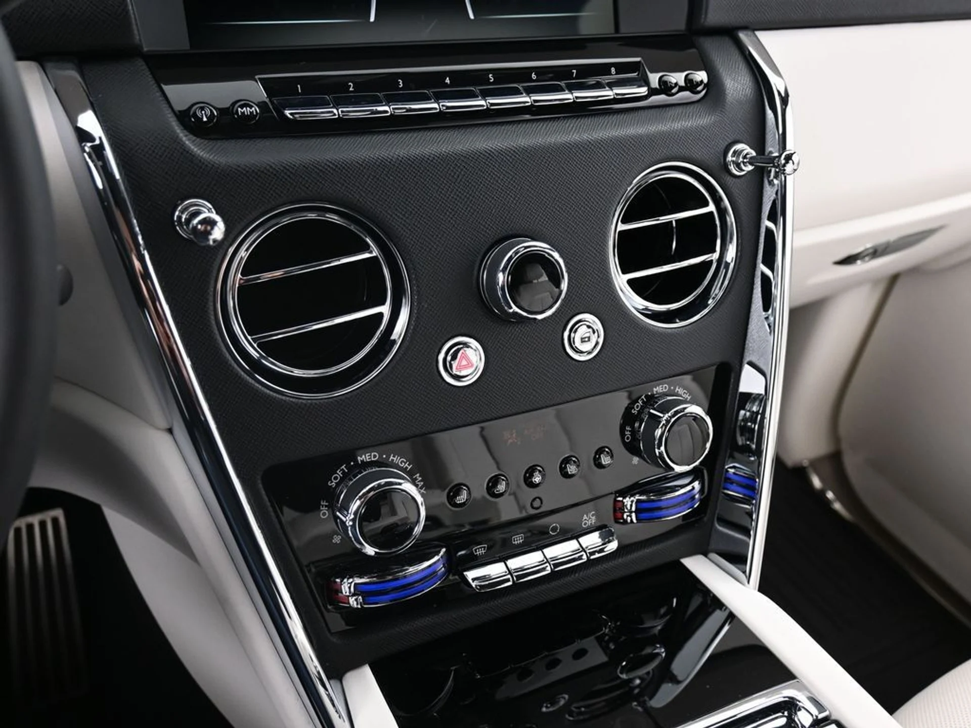 mph022_2690706058_7e8069ec7ab35b22888e854f130b404f_cc16c5c0e3