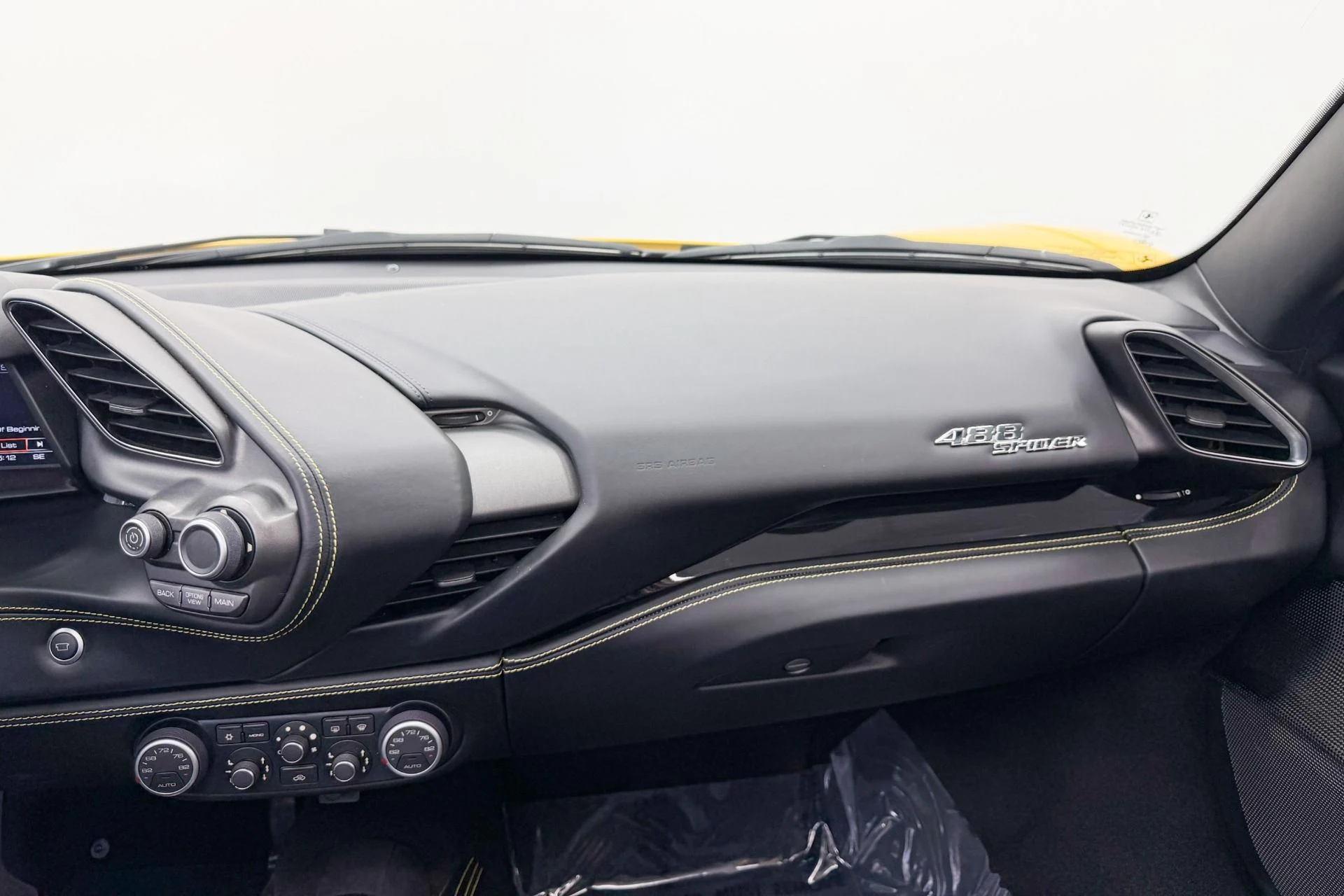 mph022_2690804050_Used_2017_Ferrari_488_Spider_Carbon_Fiber_Racing_Seats_Extensive_Carbon_Fiber_1782928237_64573c7081