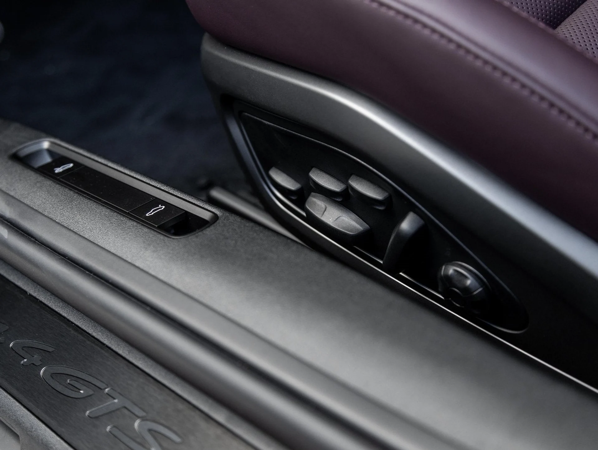 mph022_2692064468_23_f71d779fe2