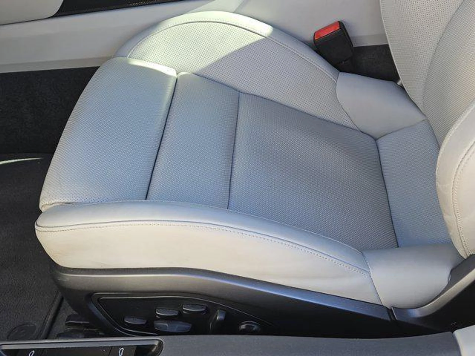 mph022_2700523003_ykcomn_WC_86_Hgd73ia_Le_M09k_Aq_LM_3ad7077e30