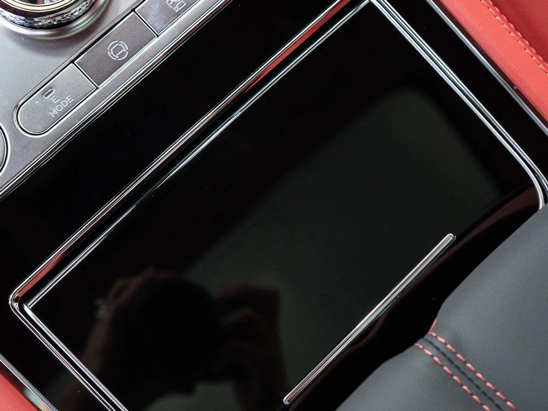 mph022_2705593008_2759b488f2bbabf33a93b91181c24728_b10323300b