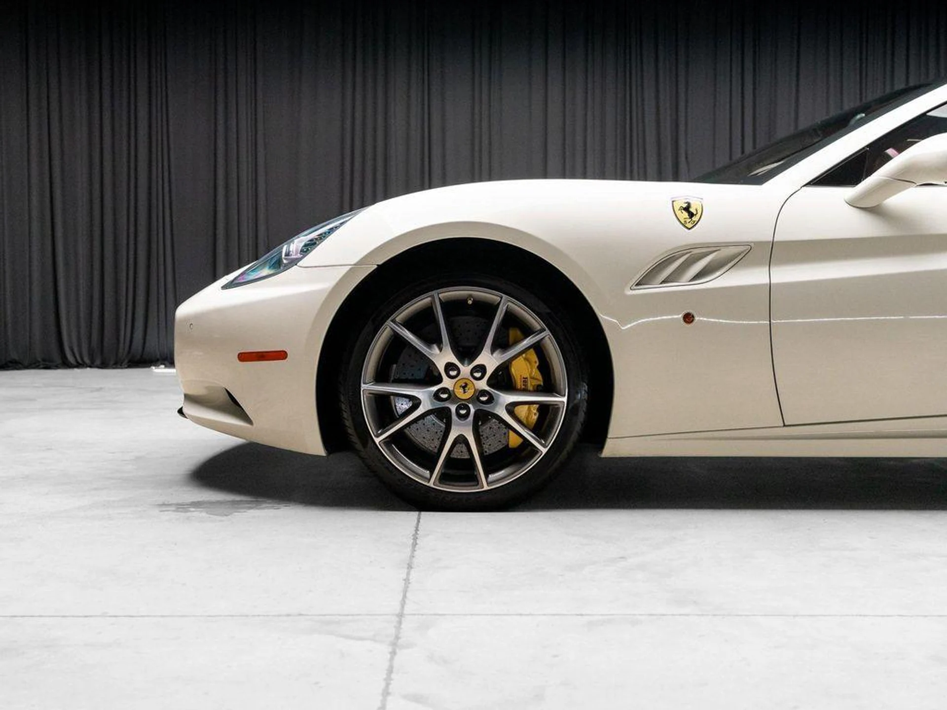 mph022_2706083454_Fk_Y5_Qm_Pn1u_C_a7_Pg9y_JO_Zw_B_Ib_U_f5f14acb80