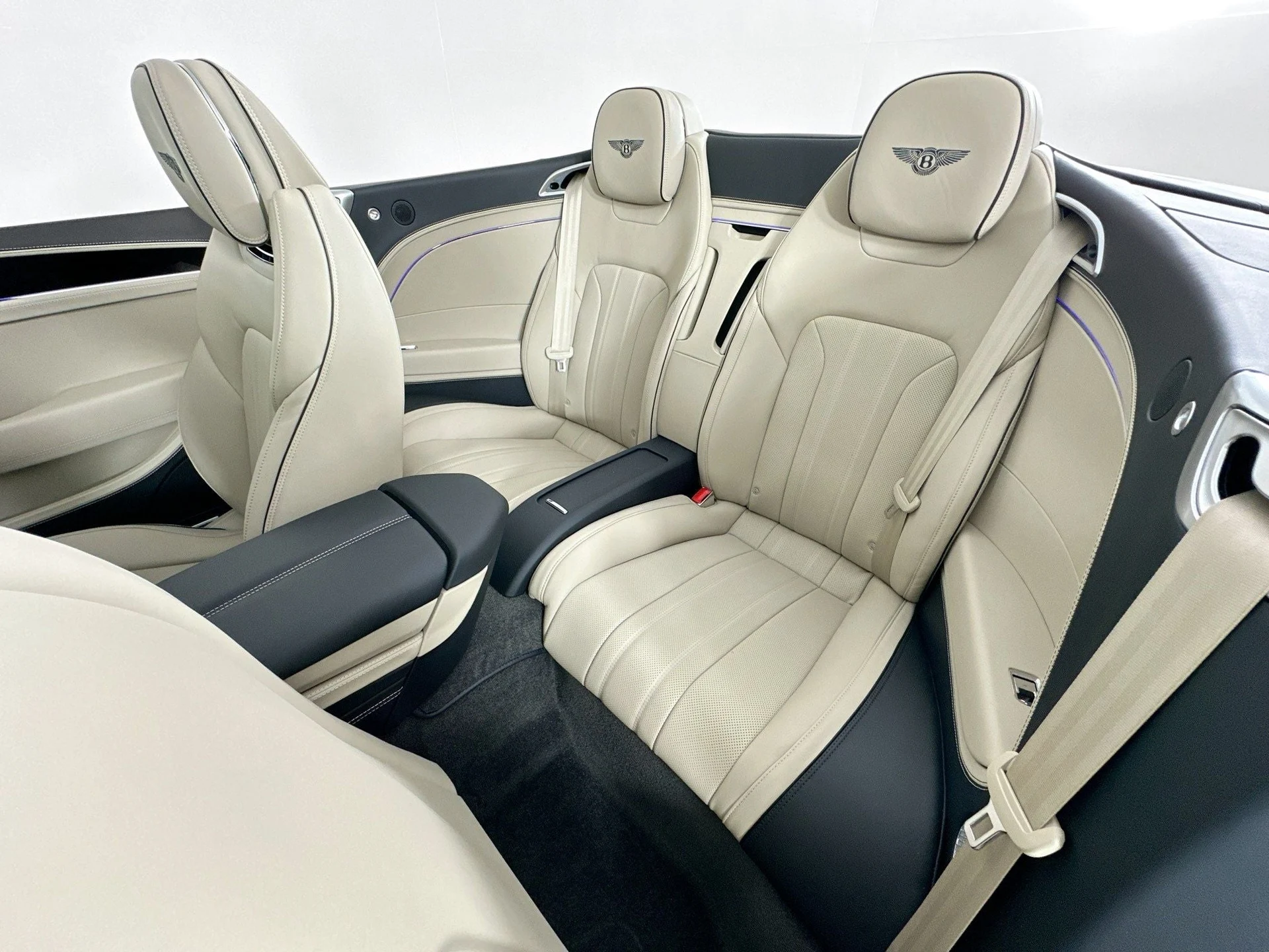 mph022_2709495975_23_68e6827872