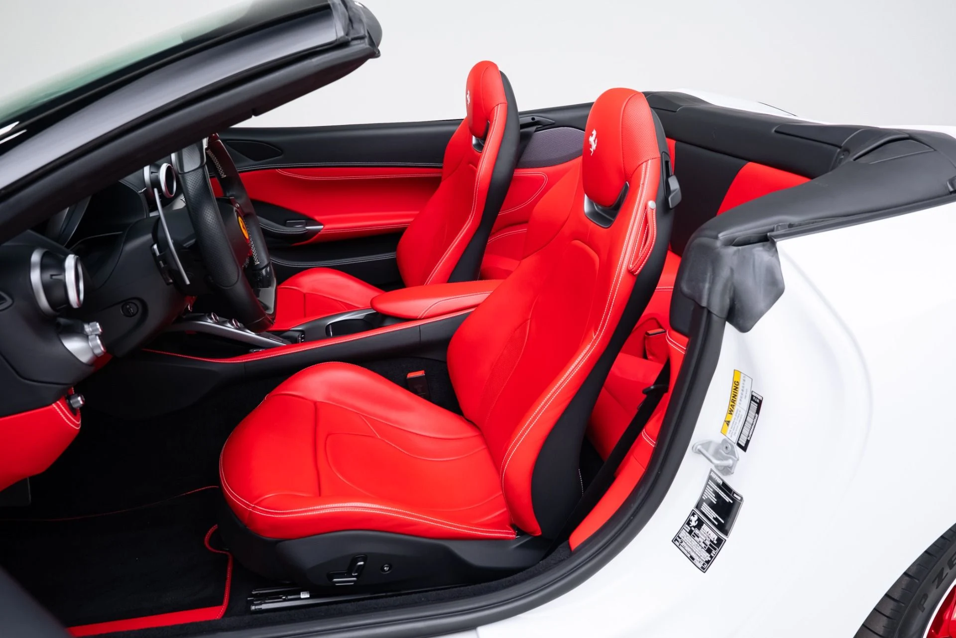 mph022_2716001811_Used_2022_Ferrari_Portofino_M_1771016640_a27d0b3ffb