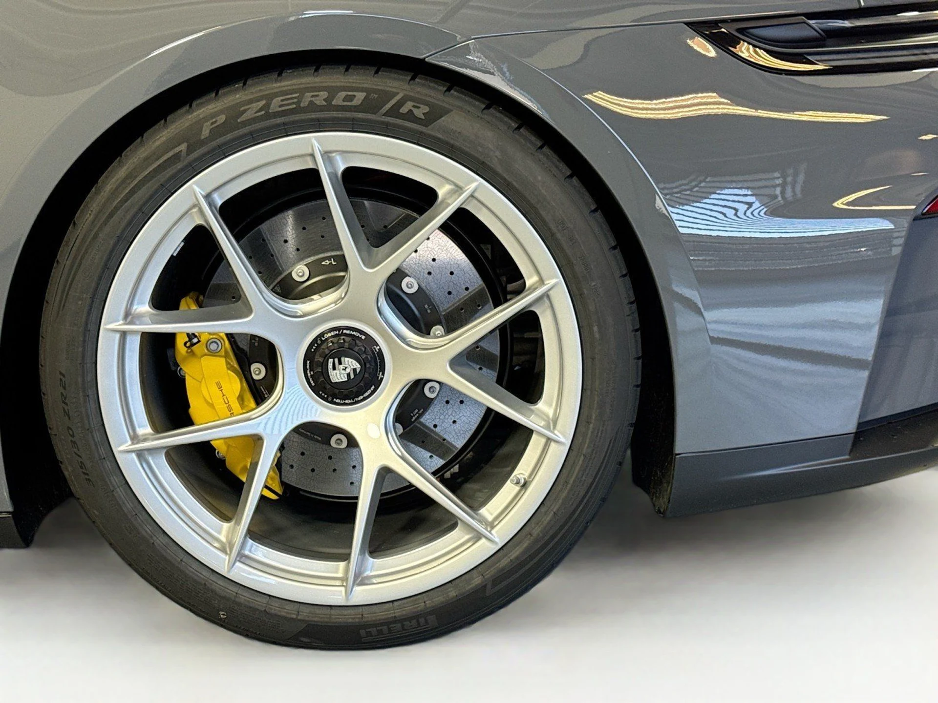 mph022_2716168508_d9fd7d2a9d548ccef9efa4f40eeb3d21_1a2d248a0f