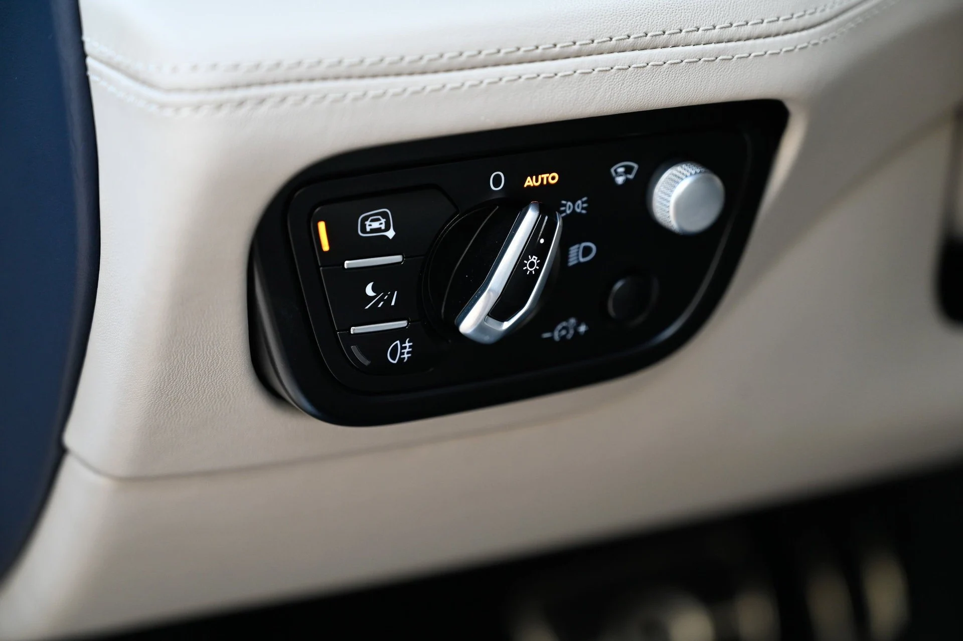 mph022_2731984792_64aa78edeb72424ca3adf5a3a1b47a3f_93874c45c9