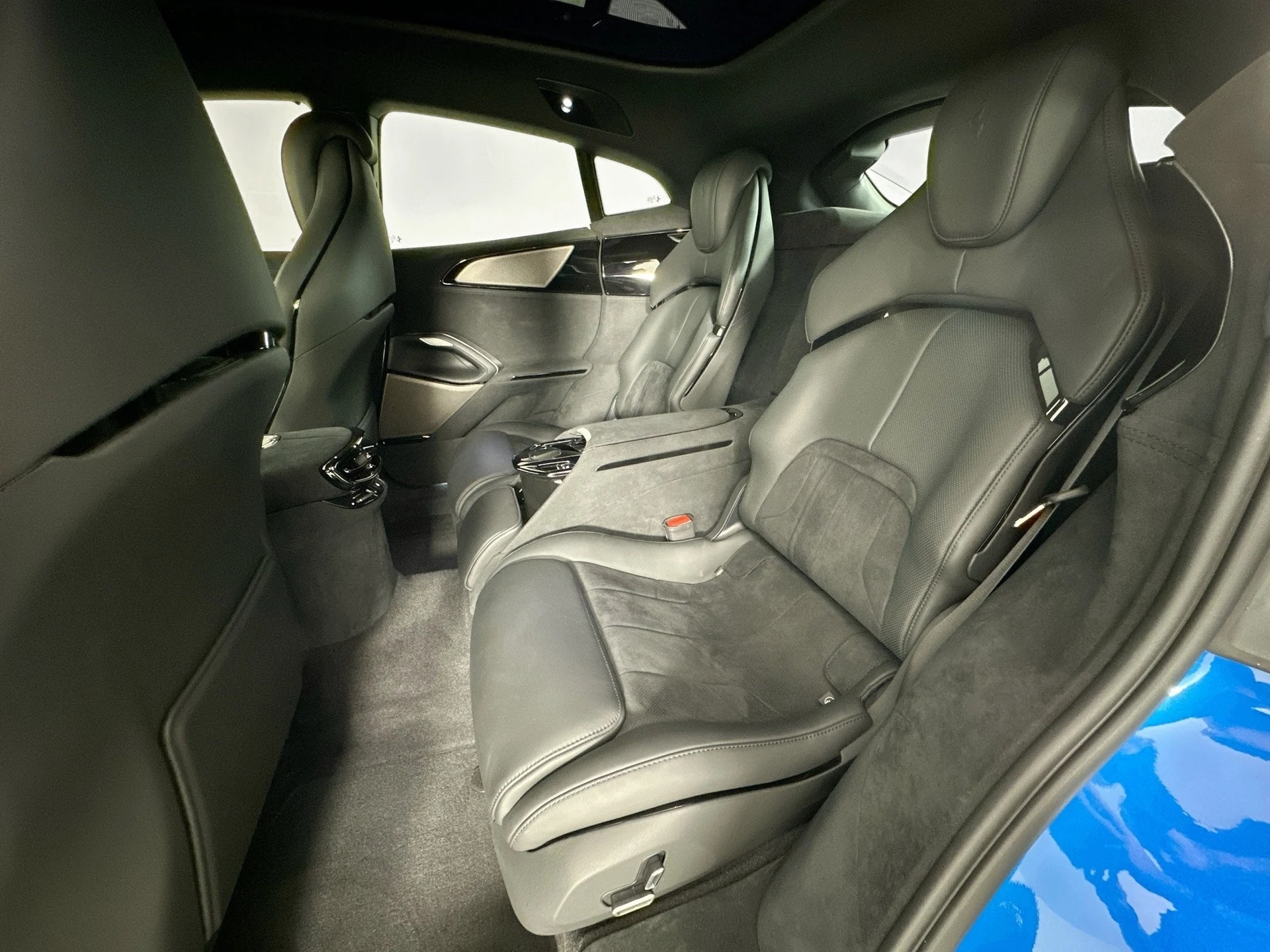 mph022_2740441563_23_b04588f2cc