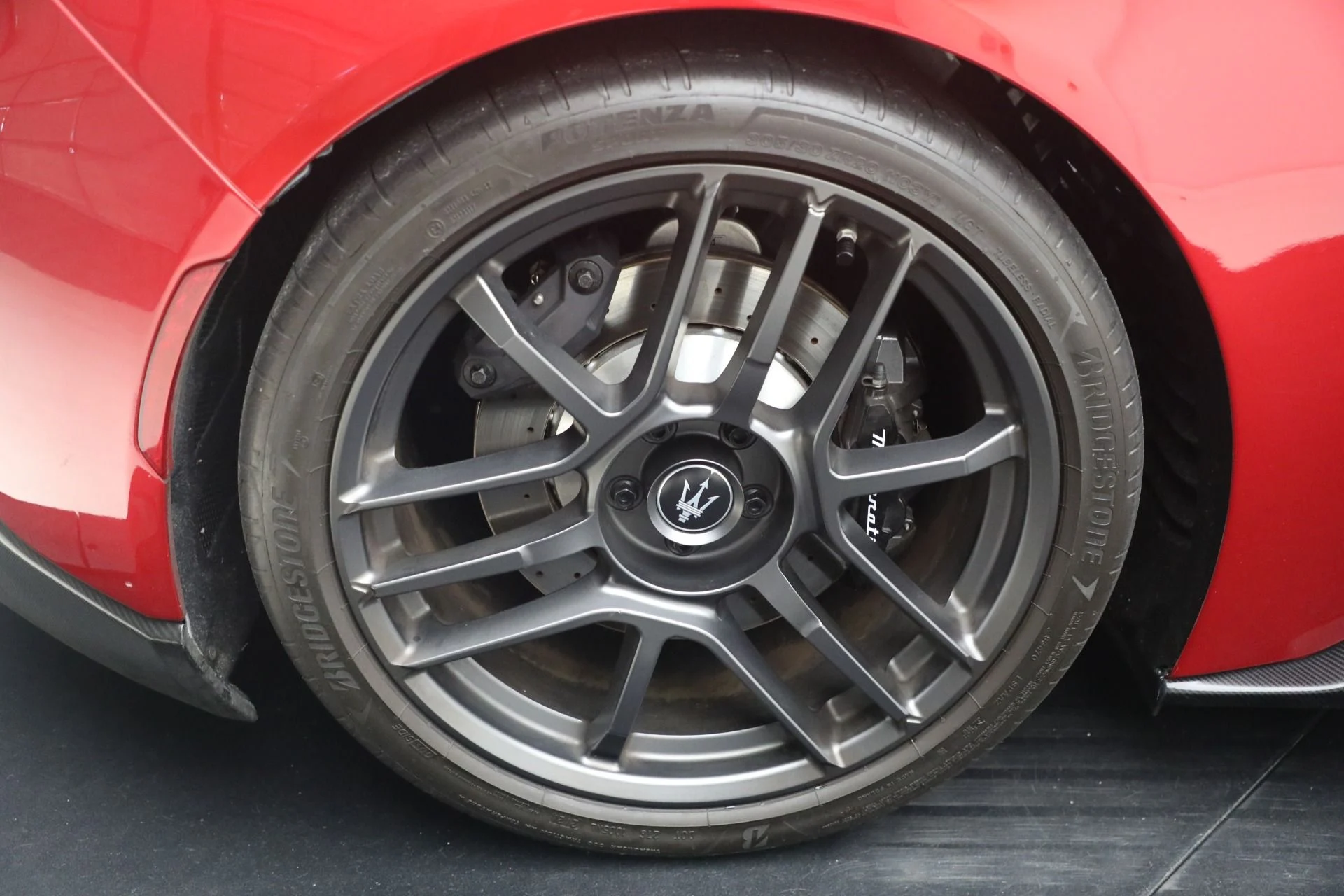 mph022_274062862_Used_2022_Maserati_MC_20_1774384806_69926b86fb