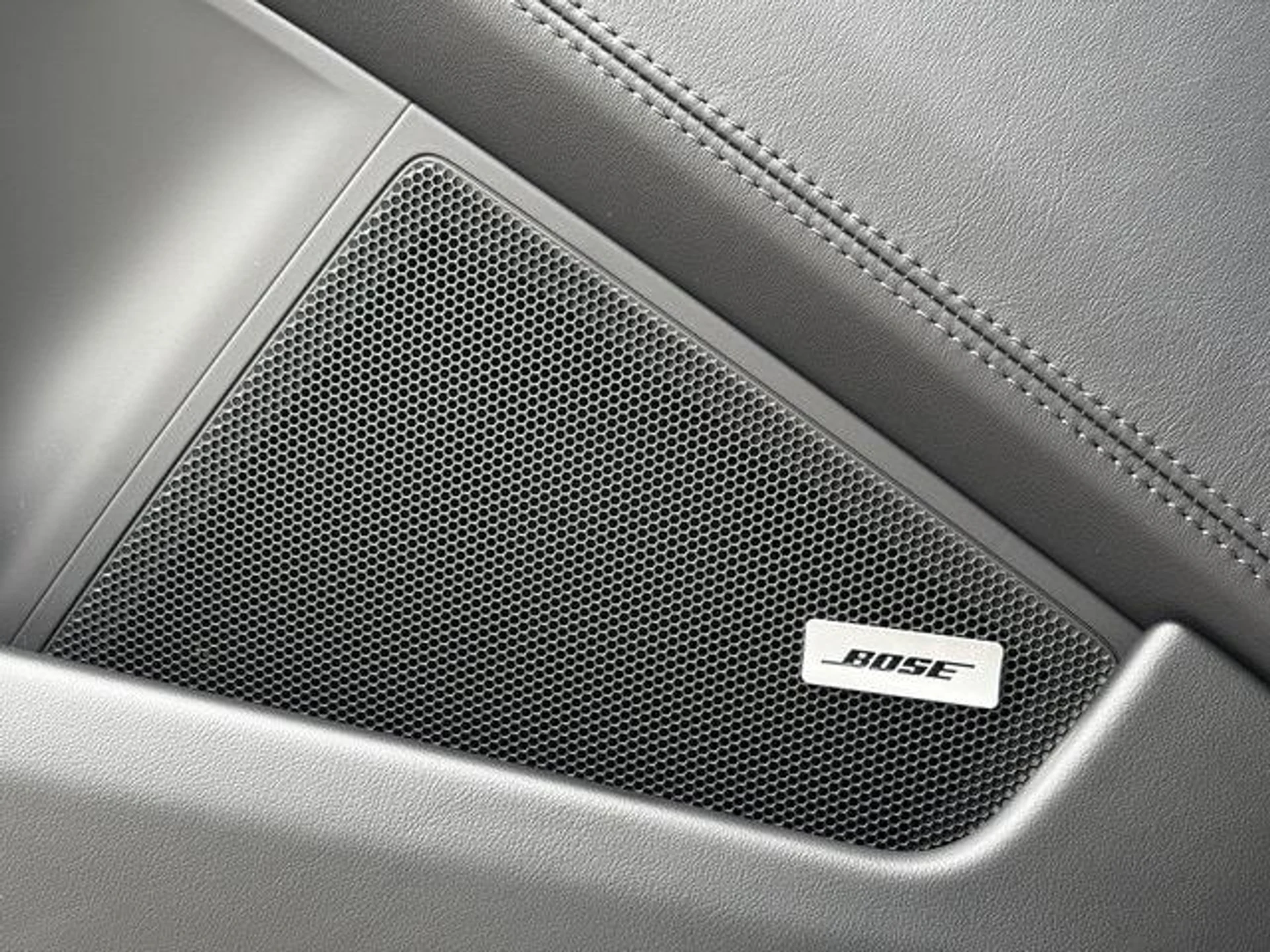 mph022_2742158979_41ab15752c50c6f2fdfacba709487235x_492ee67c86