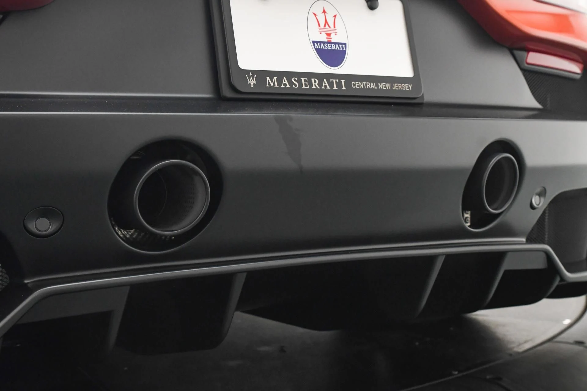 mph022_2744283777_Used_2024_Maserati_MC_20_1754121341_538a83c01a