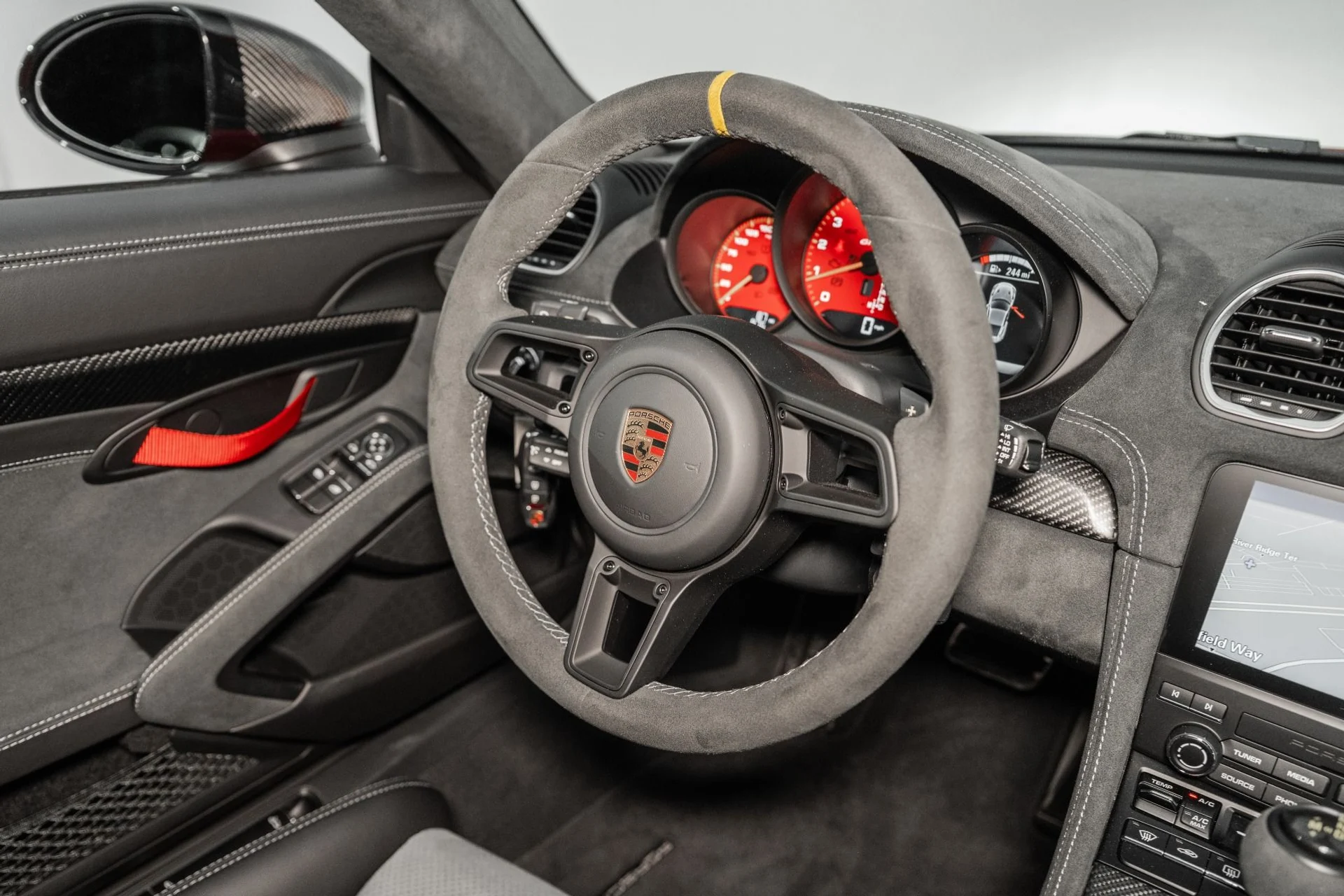 mph022_2752910133_Used_2024_Porsche_718_Cayman_GT_4_RS_1762886249_cb891dfd0f
