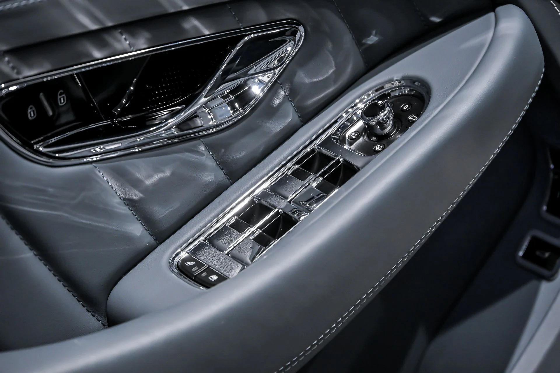 mph022_2753509906_998943e0638d19a203289a81eb93c586x_93817a6a8e