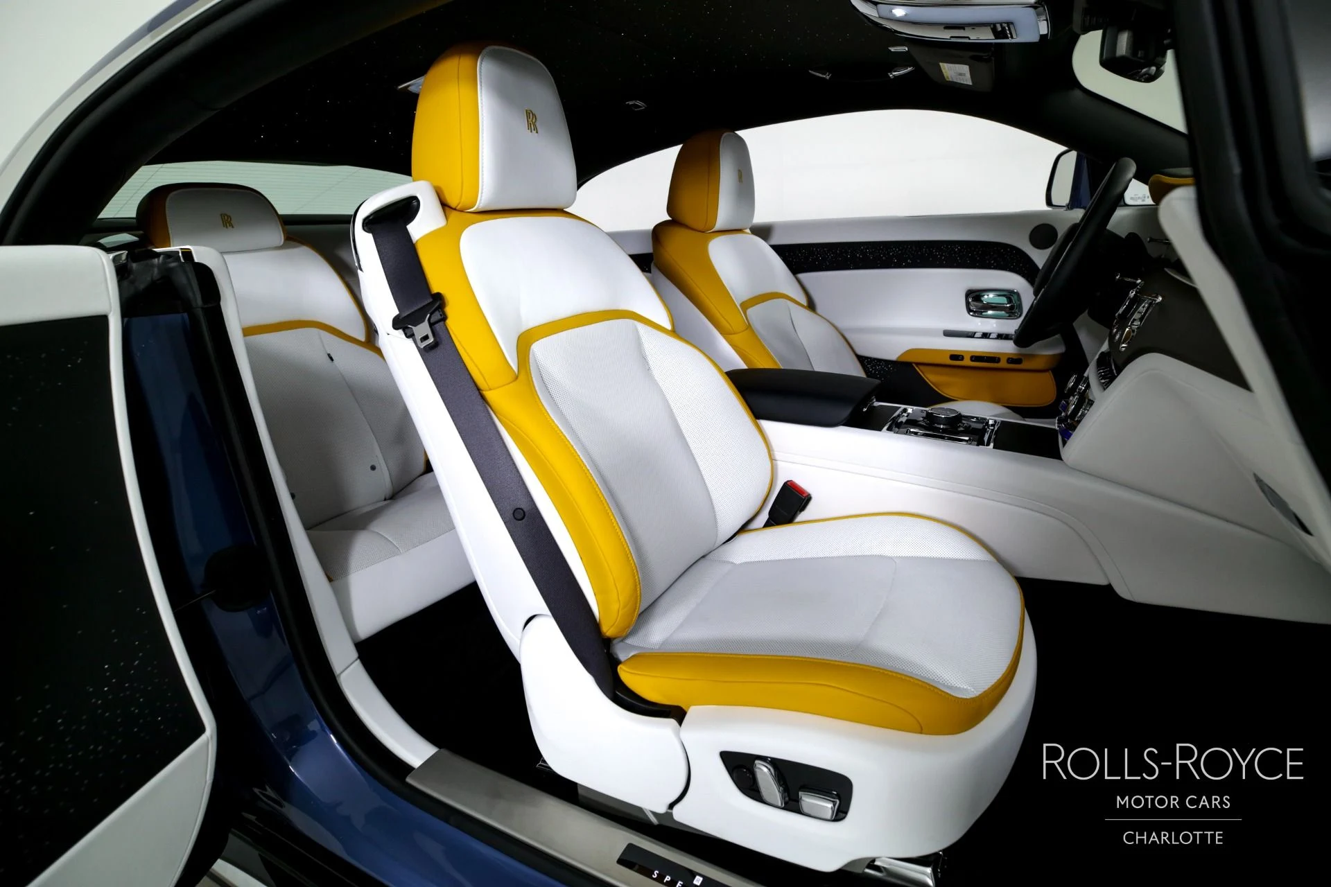 mph022_2754092465_Used_2024_Rolls_Royce_Spectre_1744735773_e850b3e035