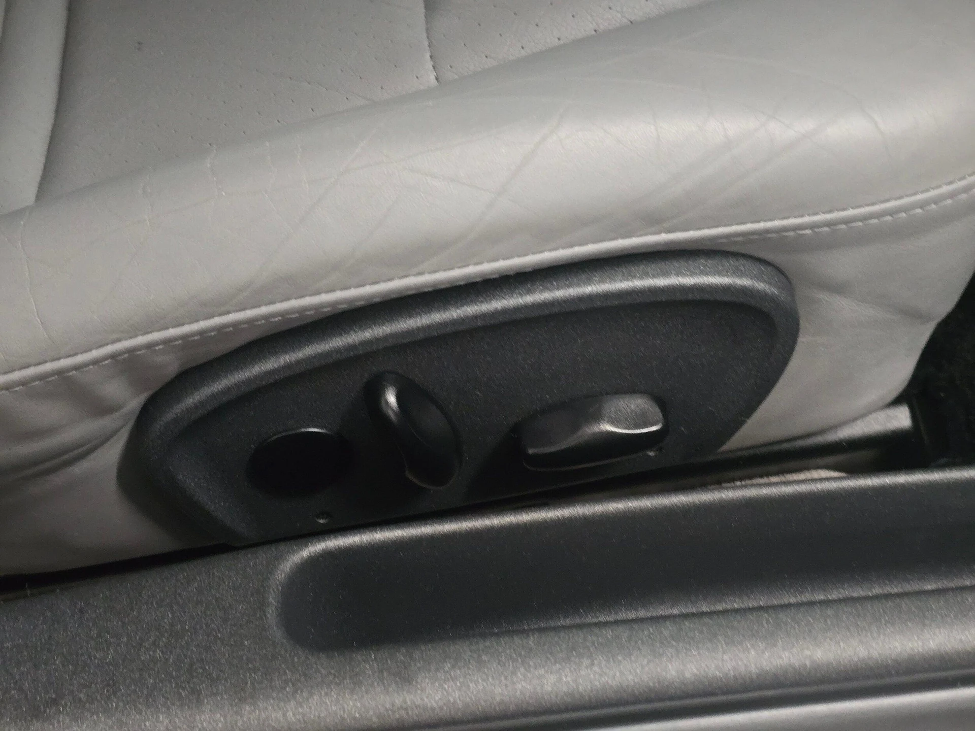 mph022_2763532980_cecc307d1209d95da81de71dd2180330x_479e7624b1