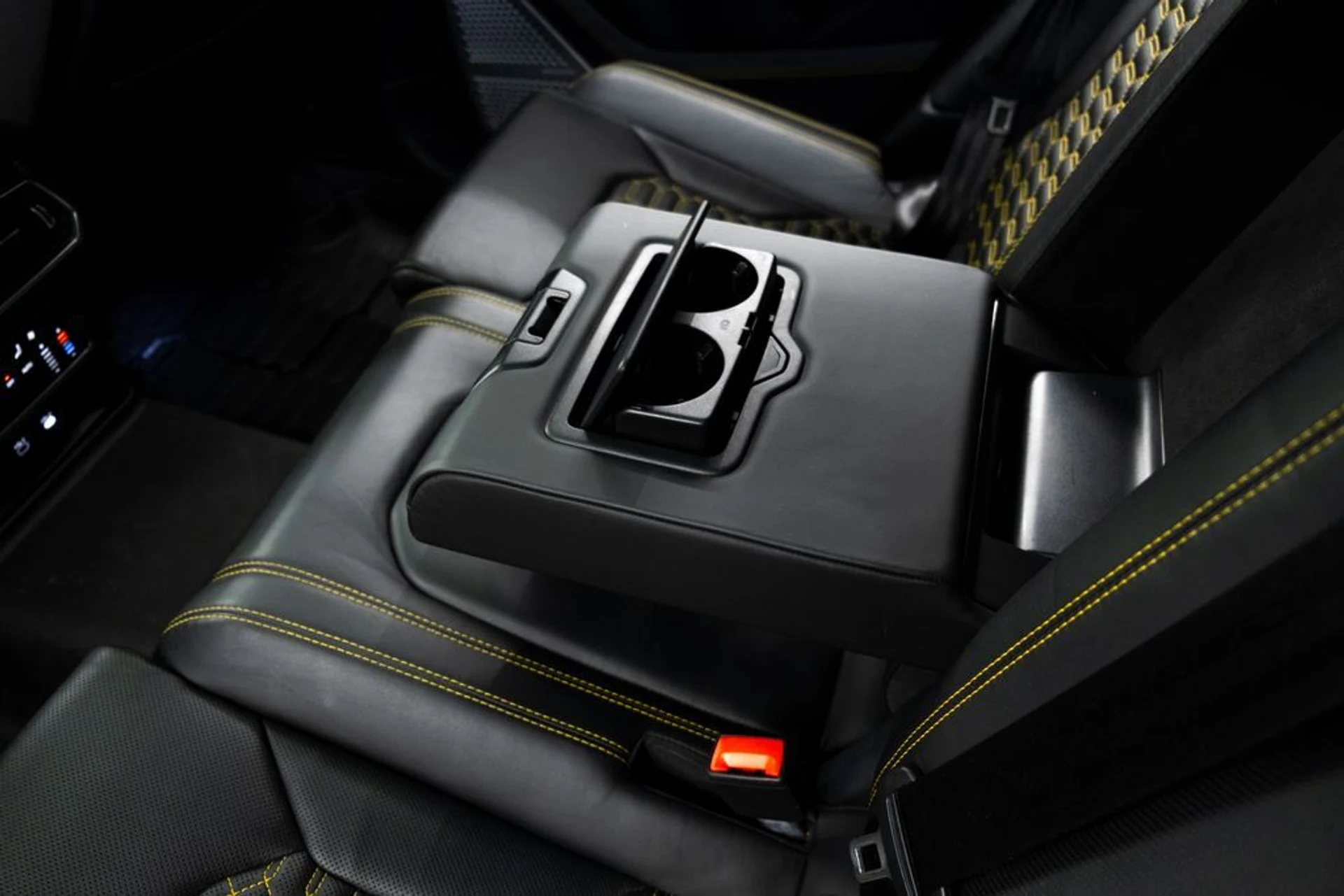 mph022_2770221320_f62e57b3005d7af2dc4504141386e3c4_19306a3585