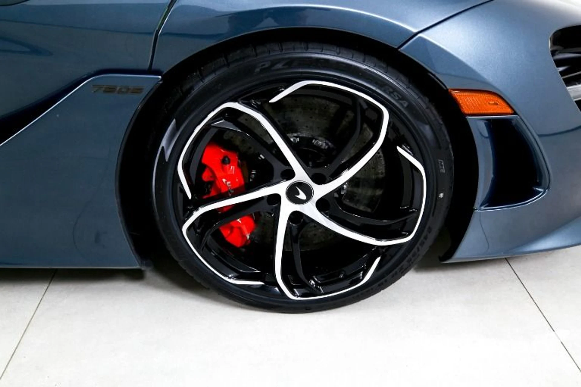 mph022_2778812975_Used_2025_Mc_Laren_750_S_9e7a4d5e40