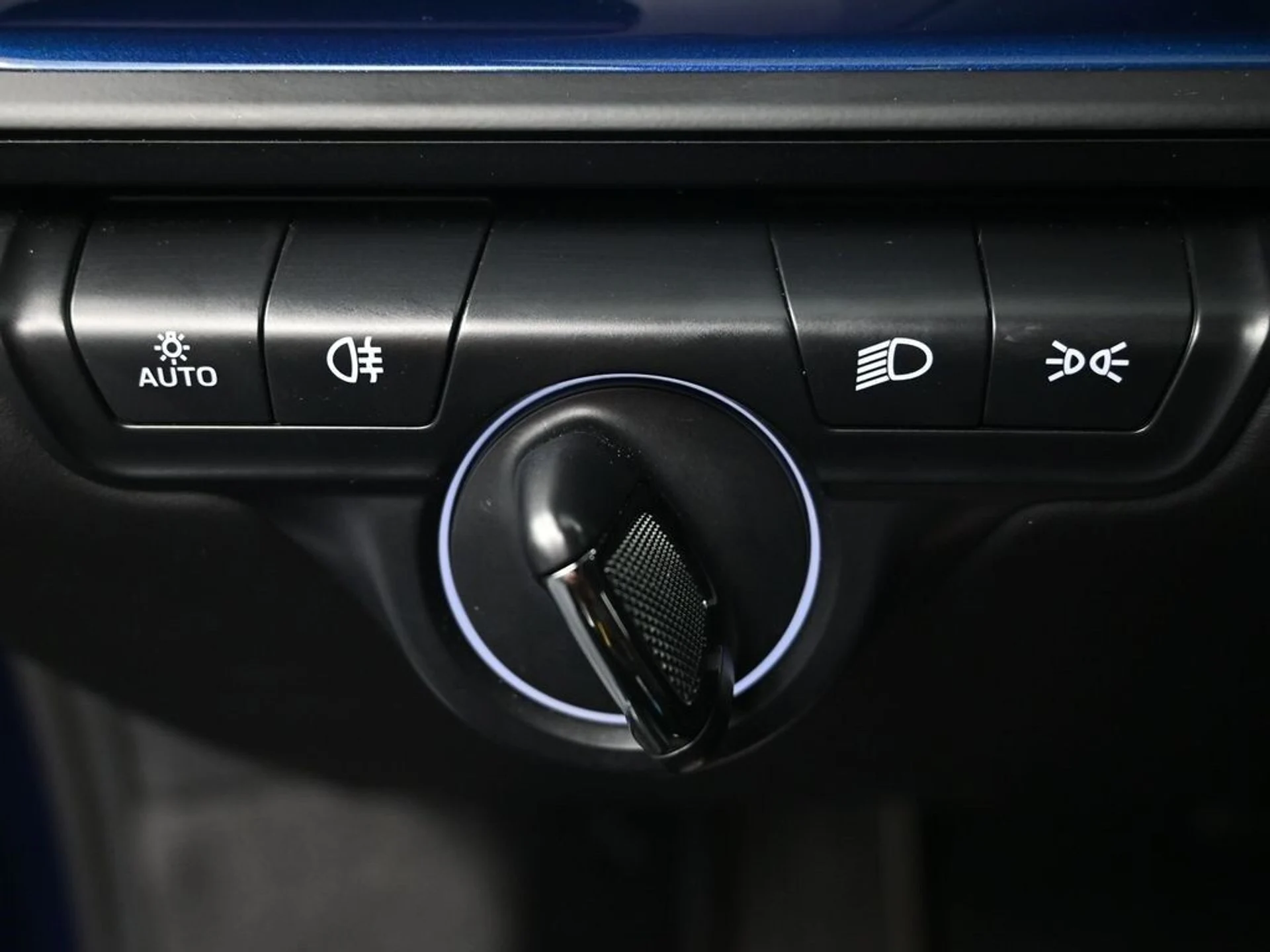 mph022_2780531958_bd3e28f9aa8477400f8195f232662bb3x_0b16583812